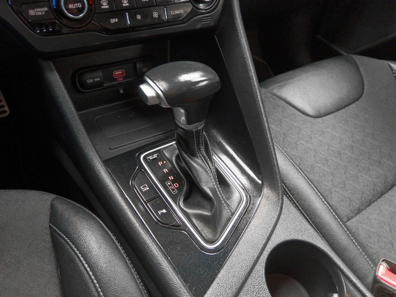Kia Niro 1.6 GDi HEV Híbrido Emotion - foto 14