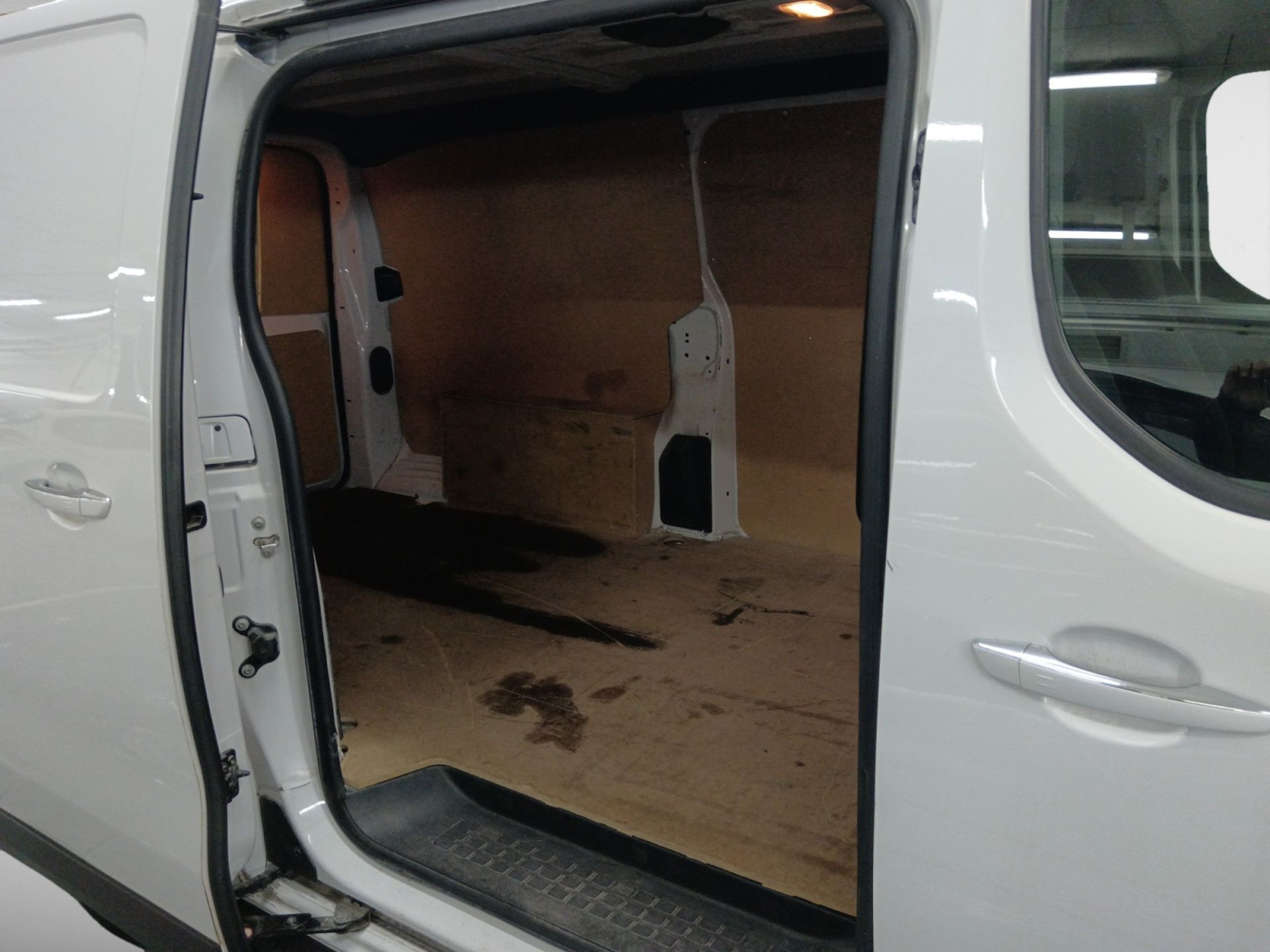 Citroën Jumpy Furgon BlueHDi 100 Talla XL - foto 10