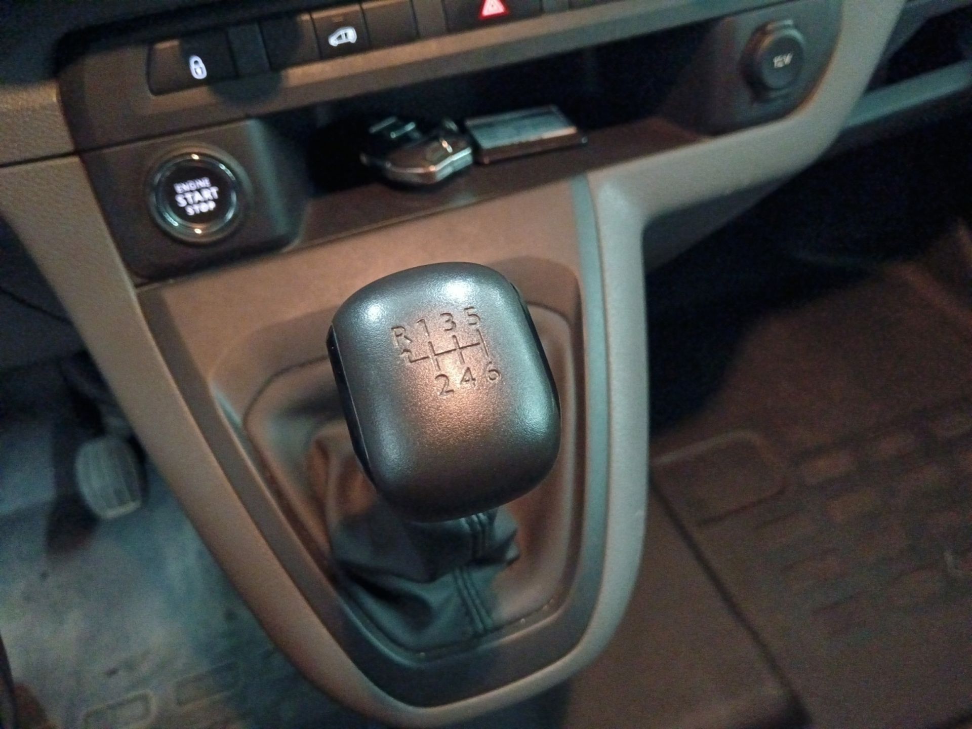 Citroën Jumpy Furgon BlueHDi 100 Talla XL - foto 12