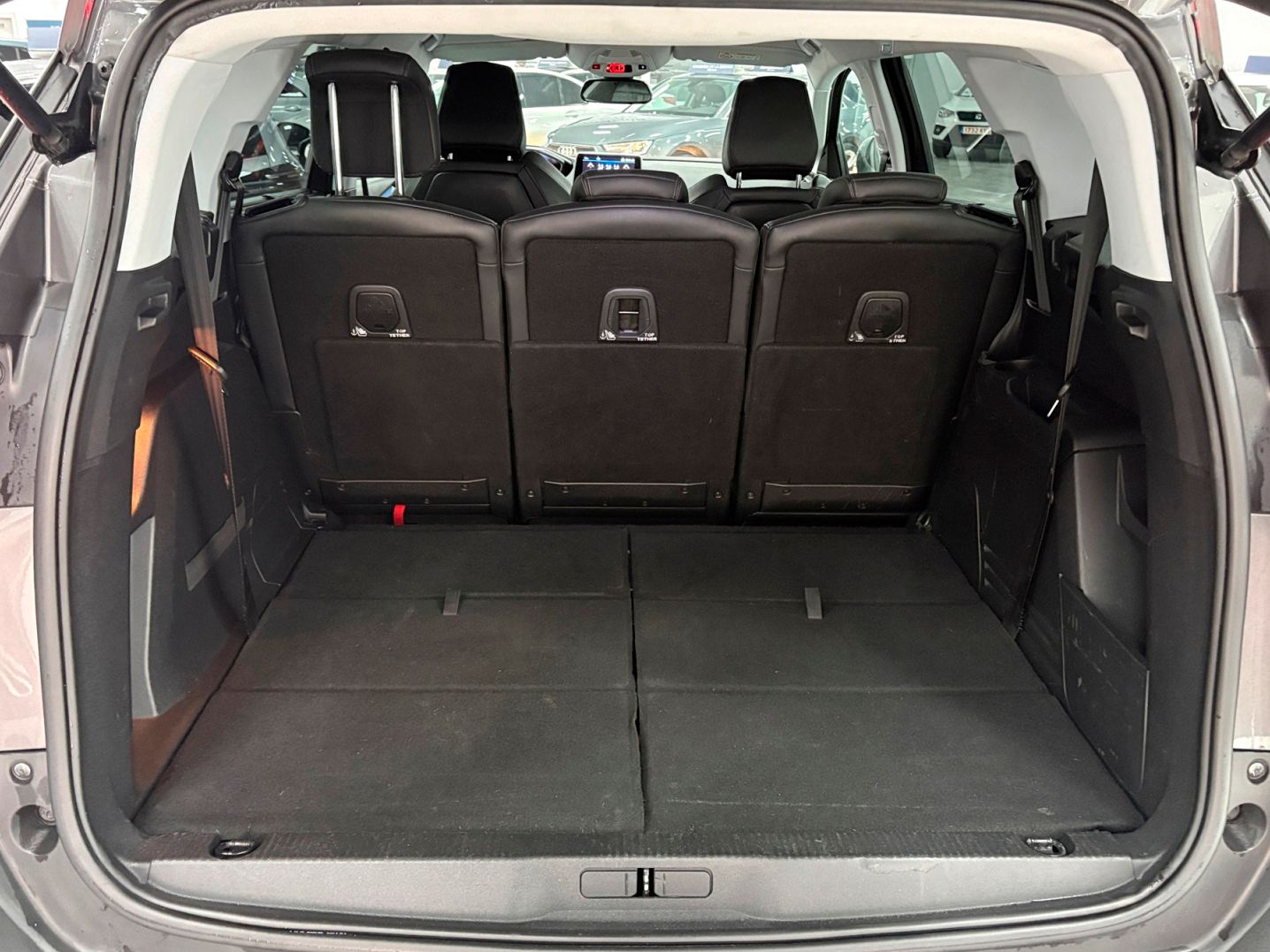 Peugeot 5008 BlueHDi 130 Allure EAT8 - foto 14