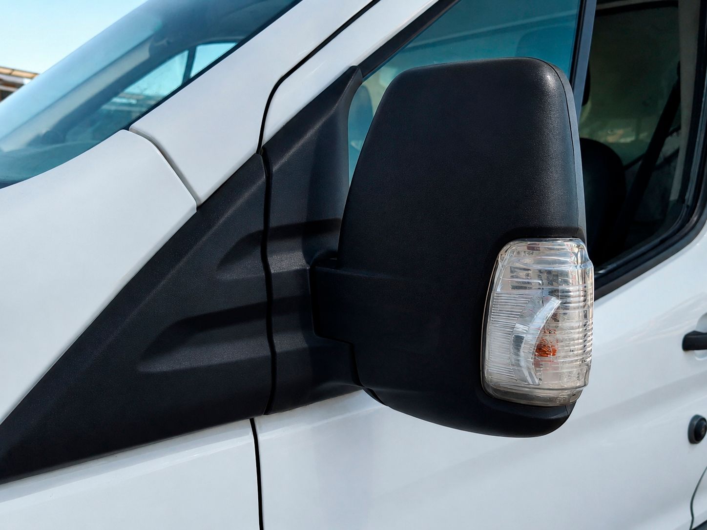 Ford Transit Chasis Cabina 350 L3 Ambiente Heavy Duty RWD - foto 19