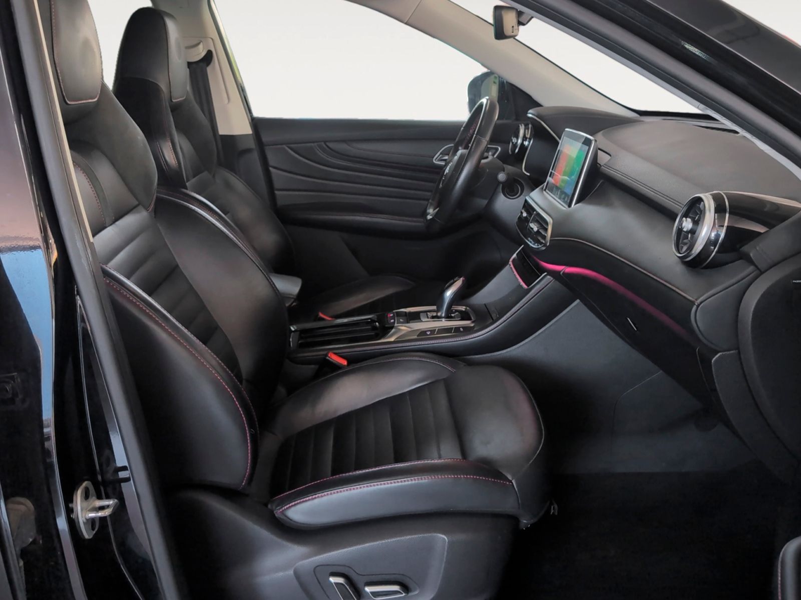 MG EHS 1.5 T-GDi PHEV Luxury - foto 13