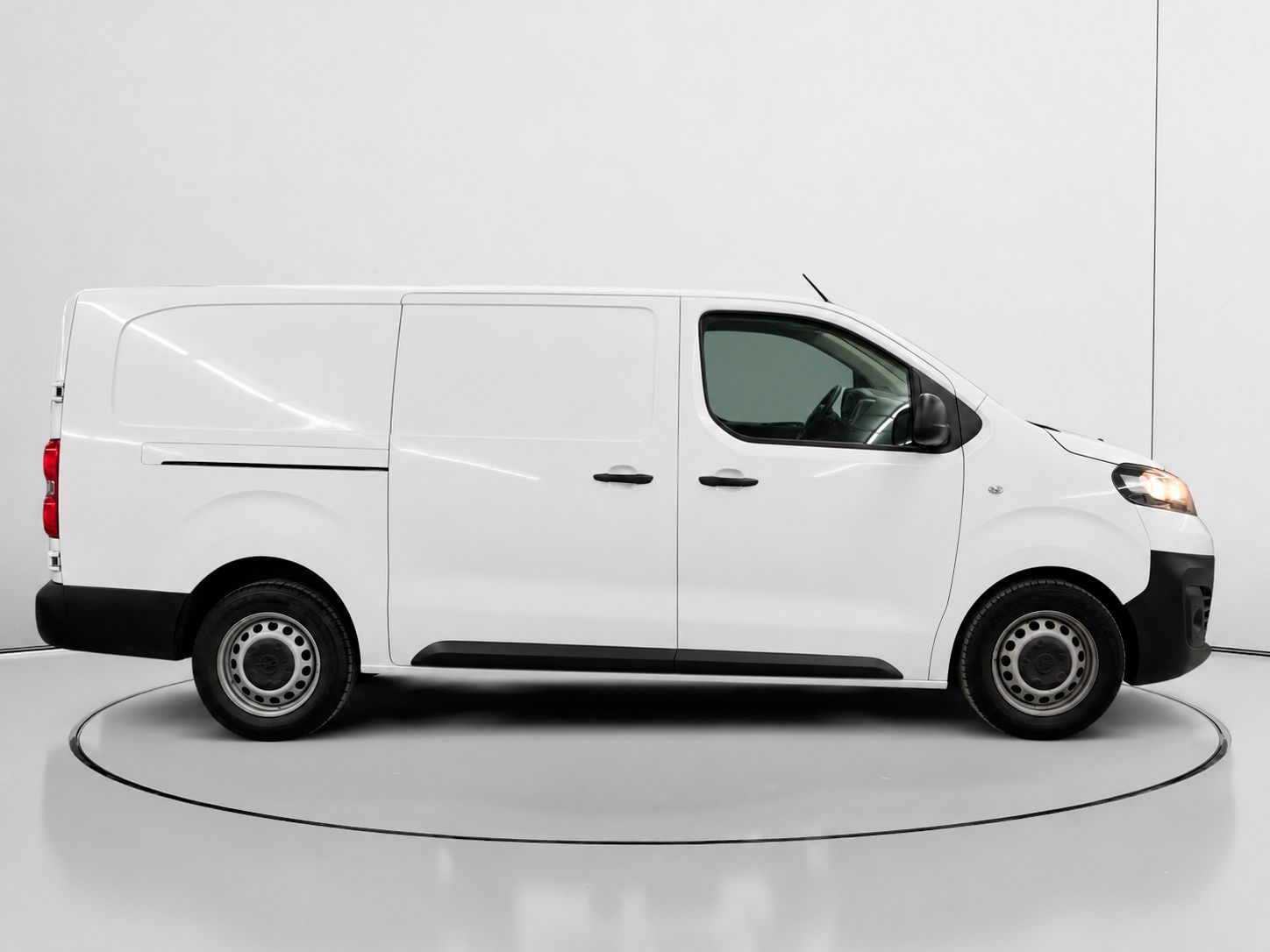 Opel Vivaro Furgon 1.5 Diesel S Standard Express - foto 2