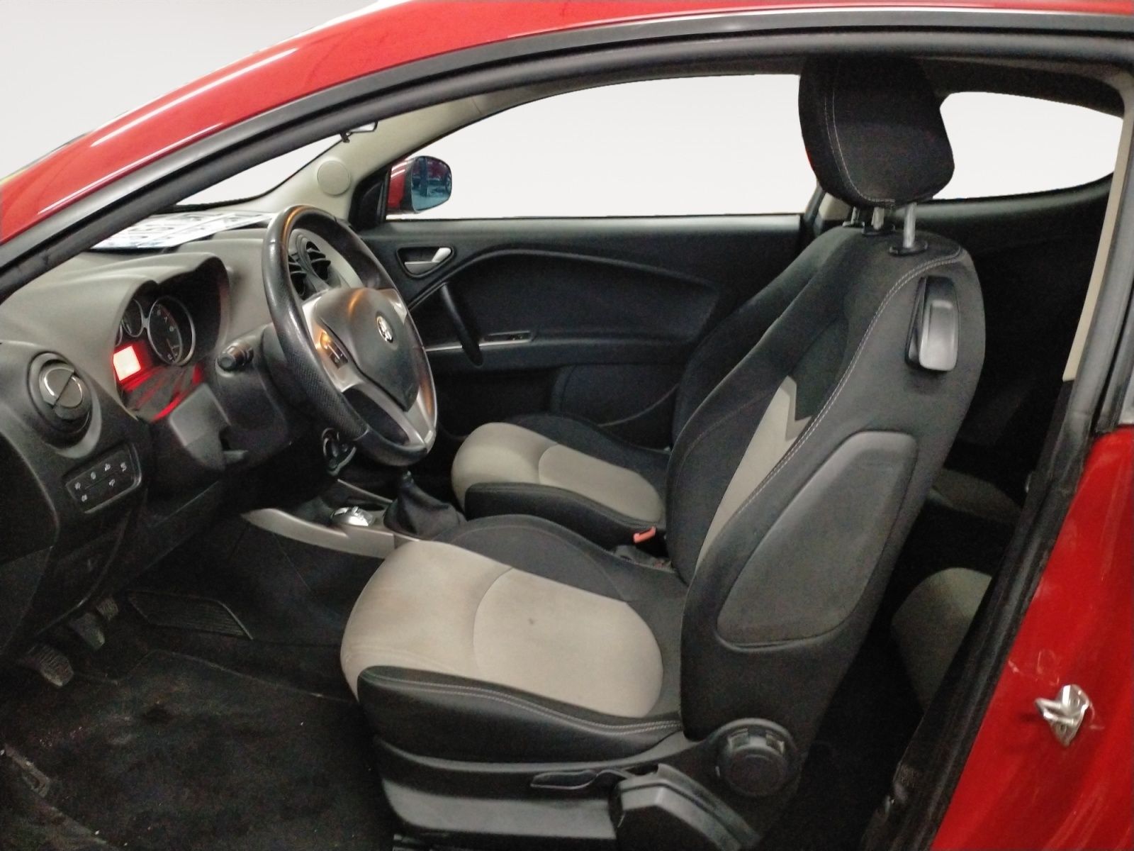 Alfa Romeo MiTo 0.9 TwinAir Distinctive - foto 9