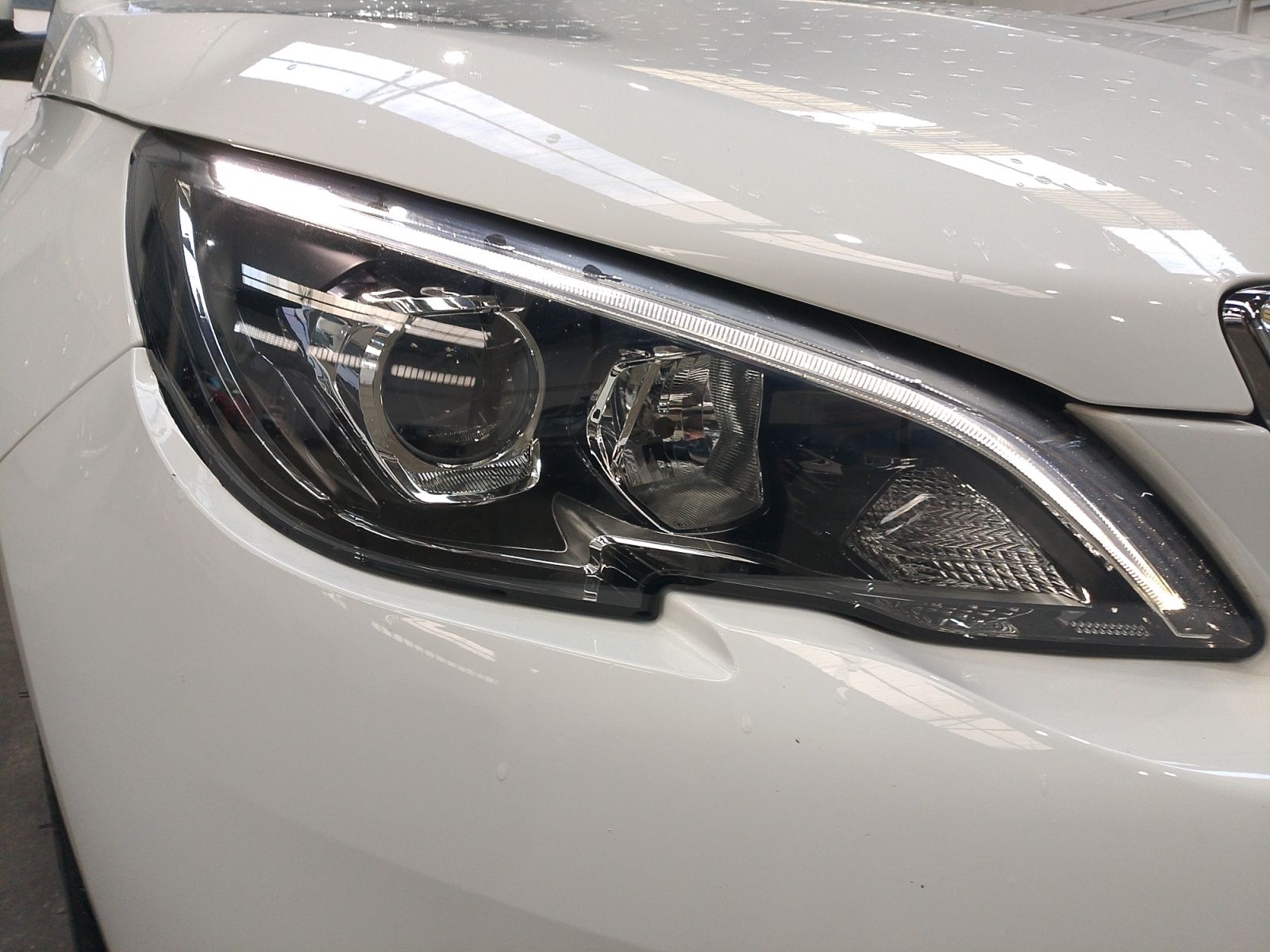Peugeot 308 PureTech 130 Allure - foto 24