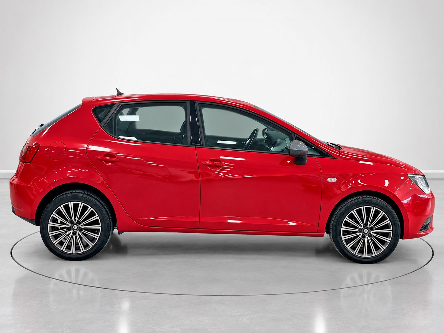 SEAT Ibiza 1.4 TDI Style Connect - foto 2