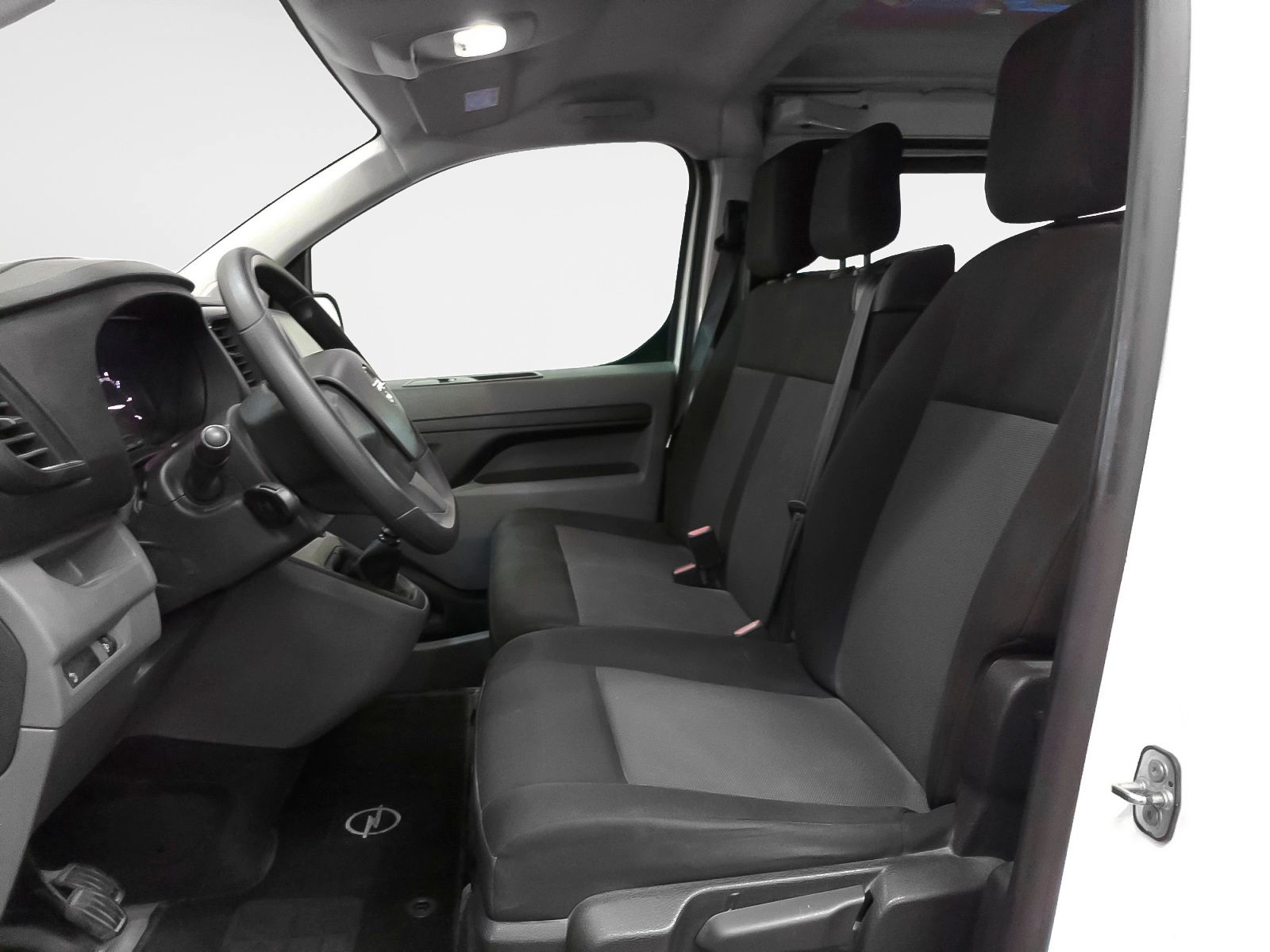 Opel Vivaro Furgon 1.5 Diesel M Standard Express - foto 11