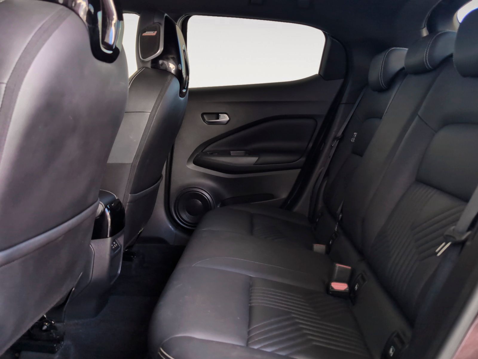 Nissan Juke DIG-T Tekna - foto 12