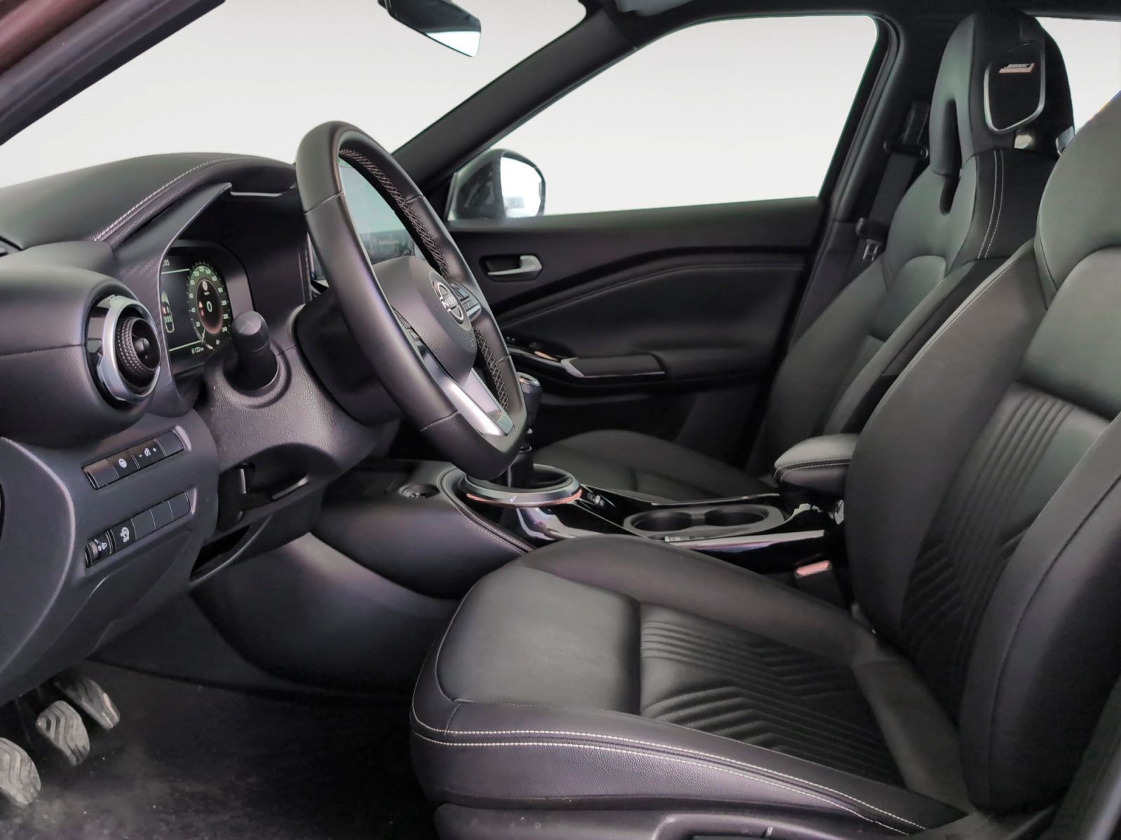 Nissan Juke DIG-T Tekna - foto 11