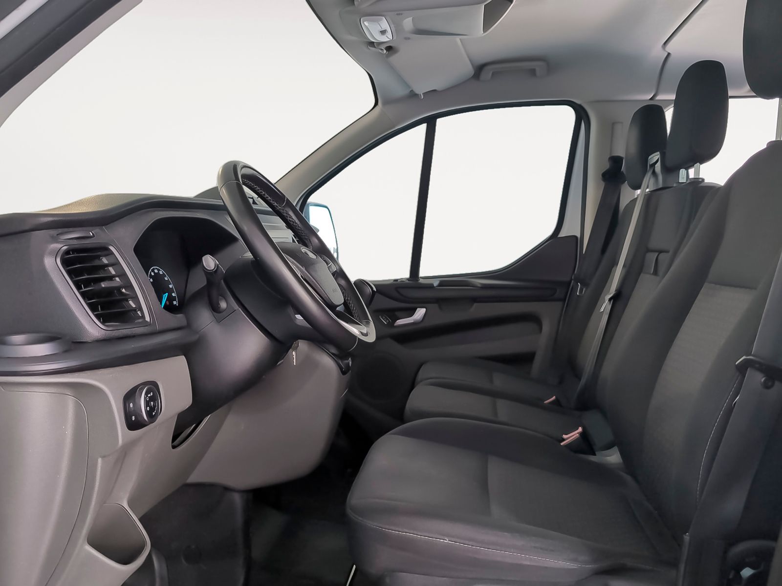 Ford Transit Custom Furgon 2.0 TDCi 320 L2 Trend - foto 11