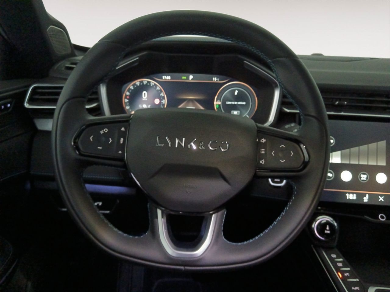 Lynk & Co 01 1.5 PHEV - foto 8