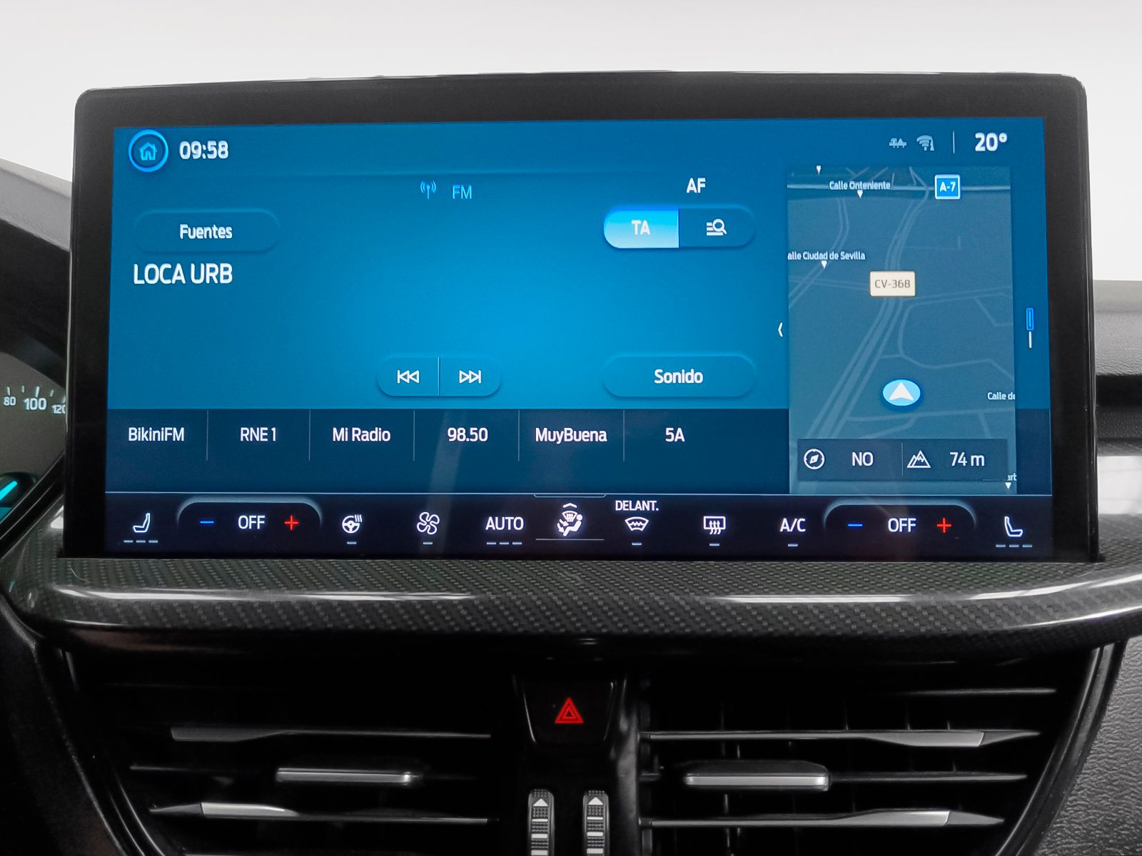 Ford Focus SportBreak 1.0 EcoBoost MHEV ST-Line - foto 19