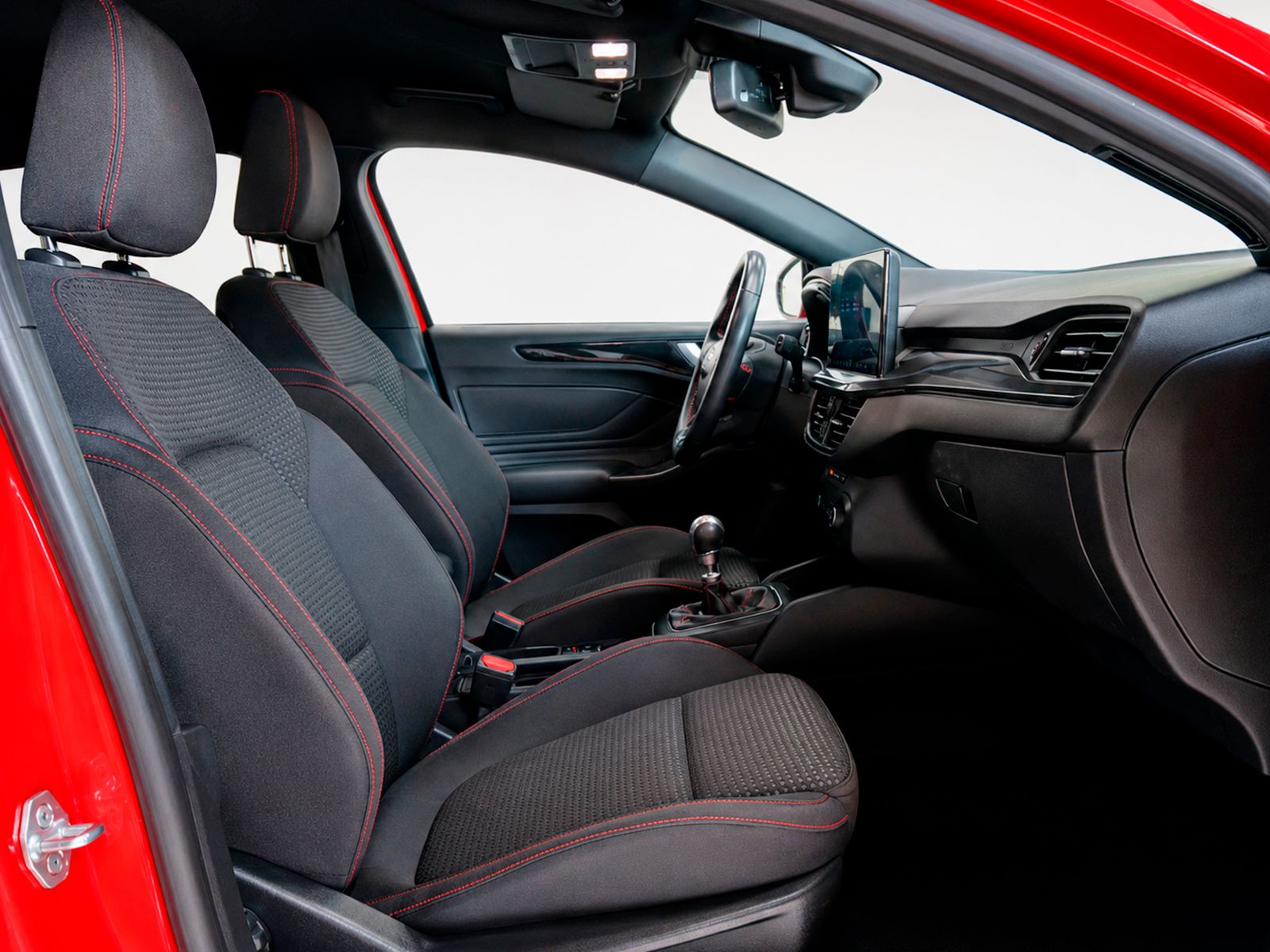 Ford Focus SportBreak 1.0 EcoBoost MHEV ST-Line - foto 13