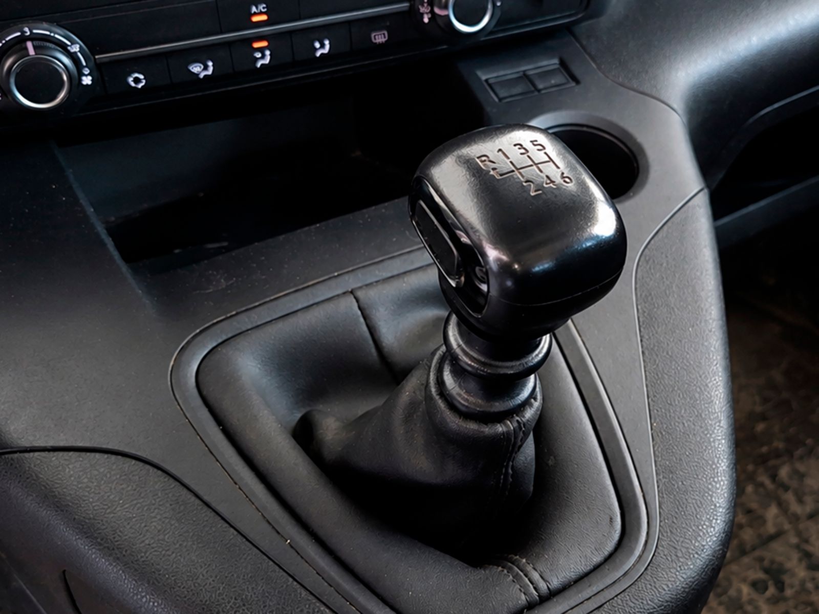 Peugeot Rifter Active Pack Business Standard PureTech - foto 15