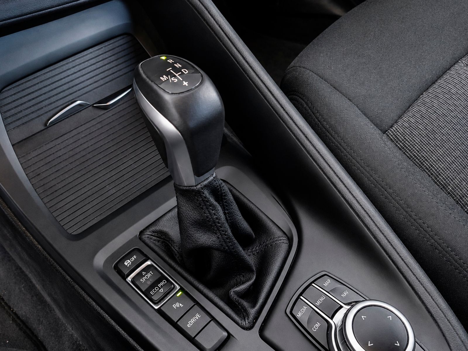 BMW X1 xDrive25e - foto 17