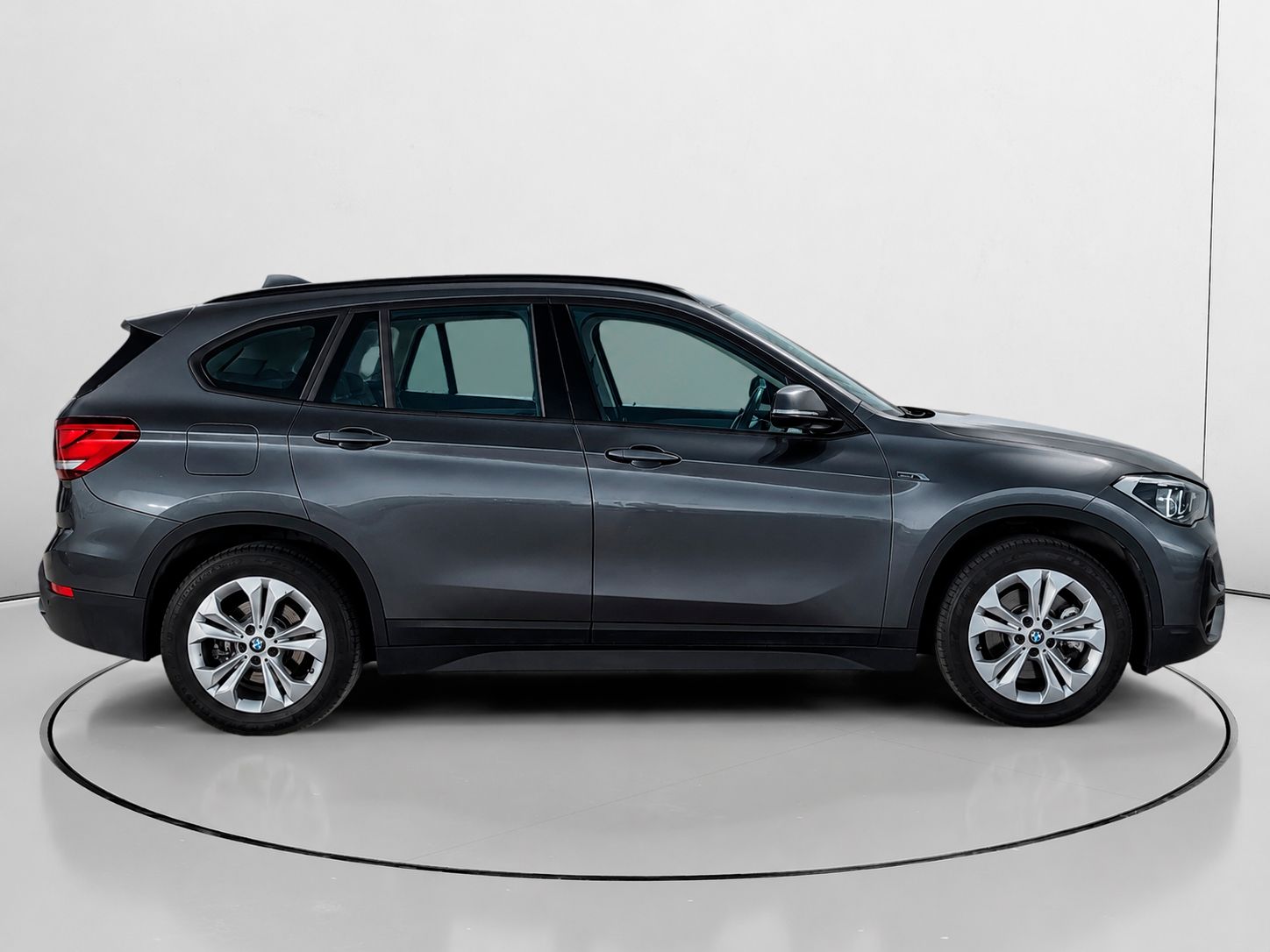 BMW X1 xDrive25e - foto 2