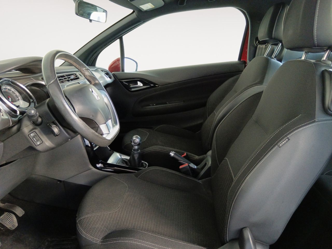 DS DS 3 PureTech 82 Desire - foto 9