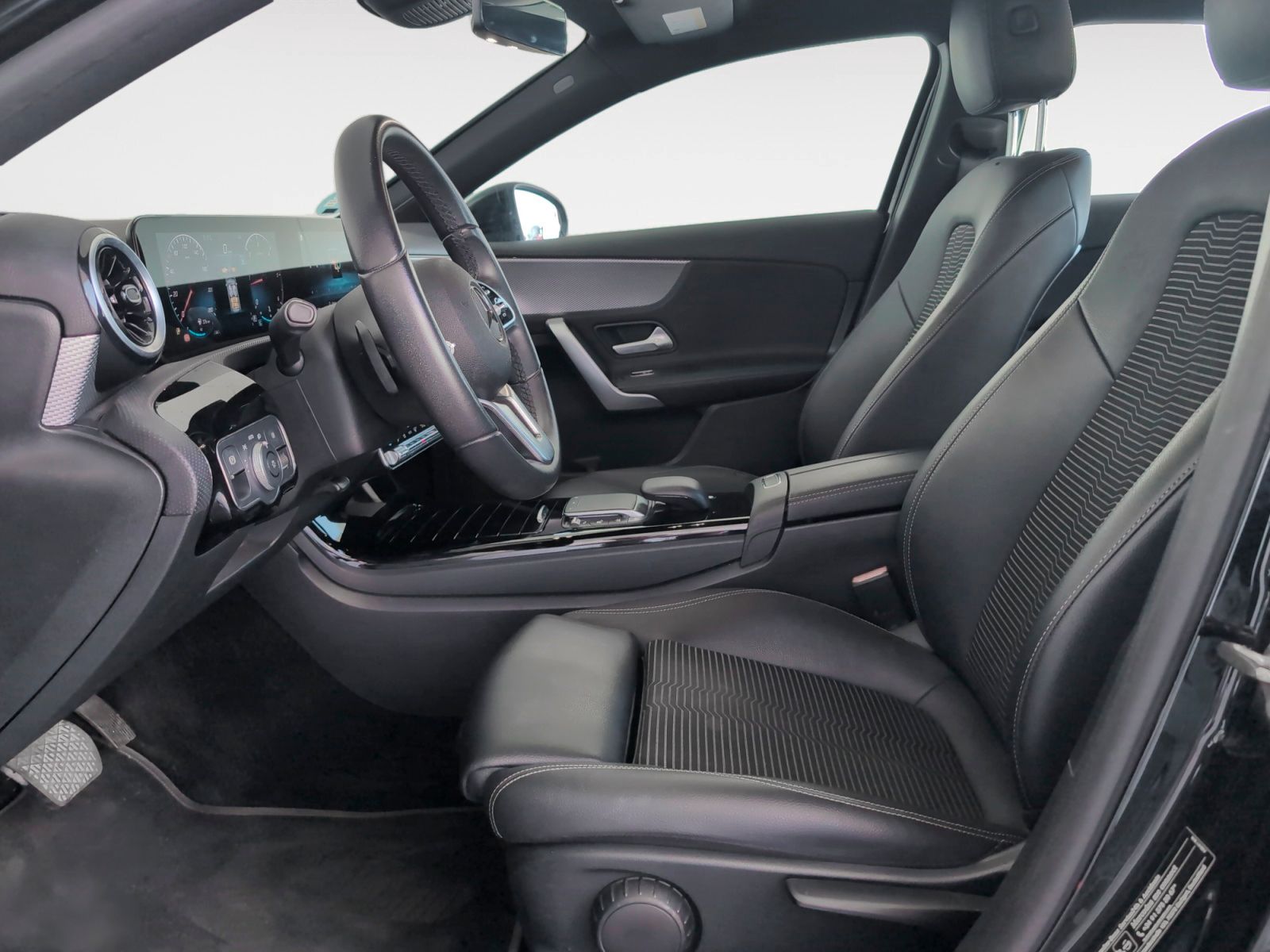 Mercedes-Benz Clase A 180 d Sedán - foto 11