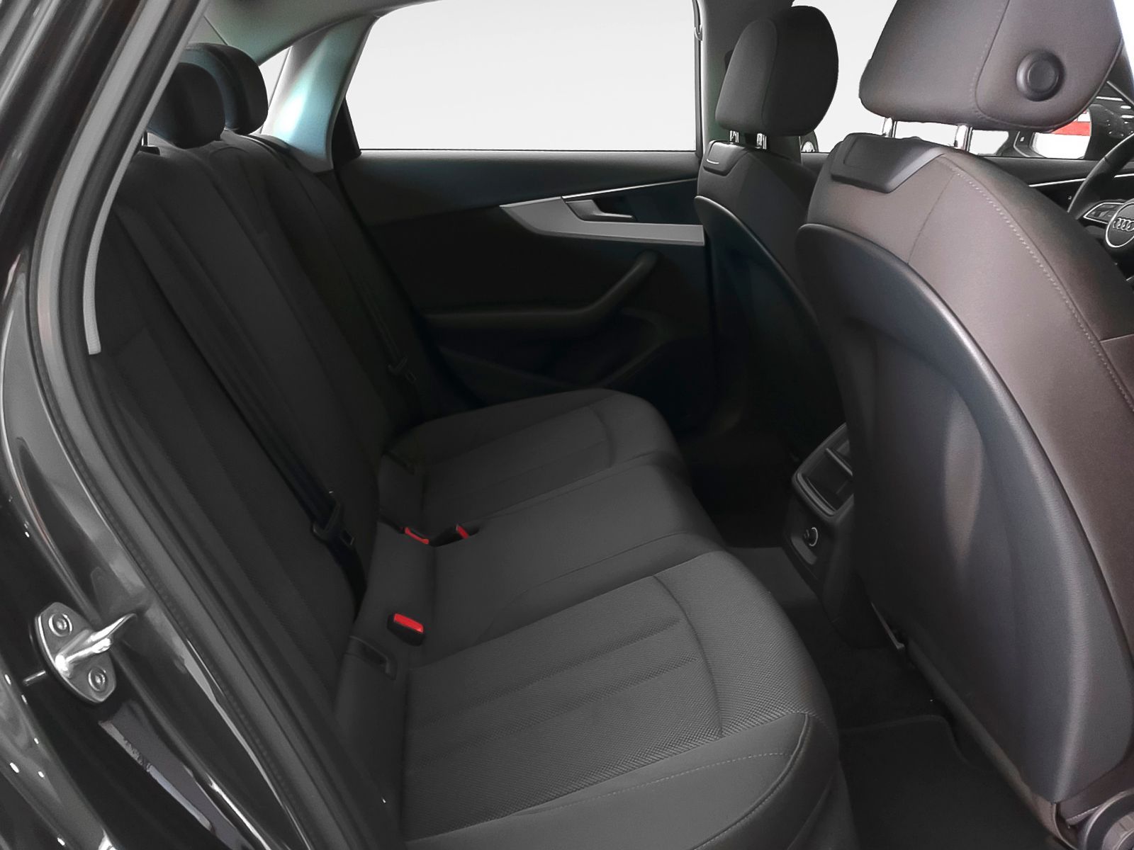 Audi A4 Advanced 30 TDI S tronic - foto 12