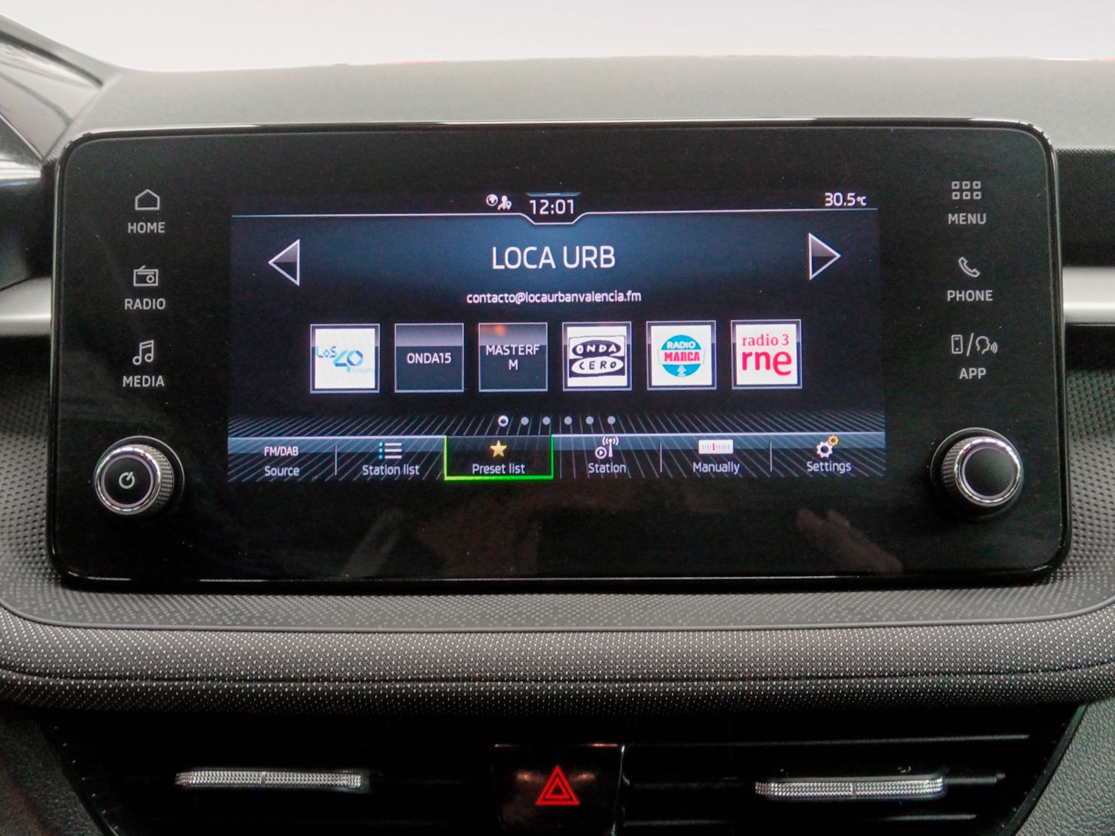 Škoda Fabia 1.0 TSI Selection - foto 19