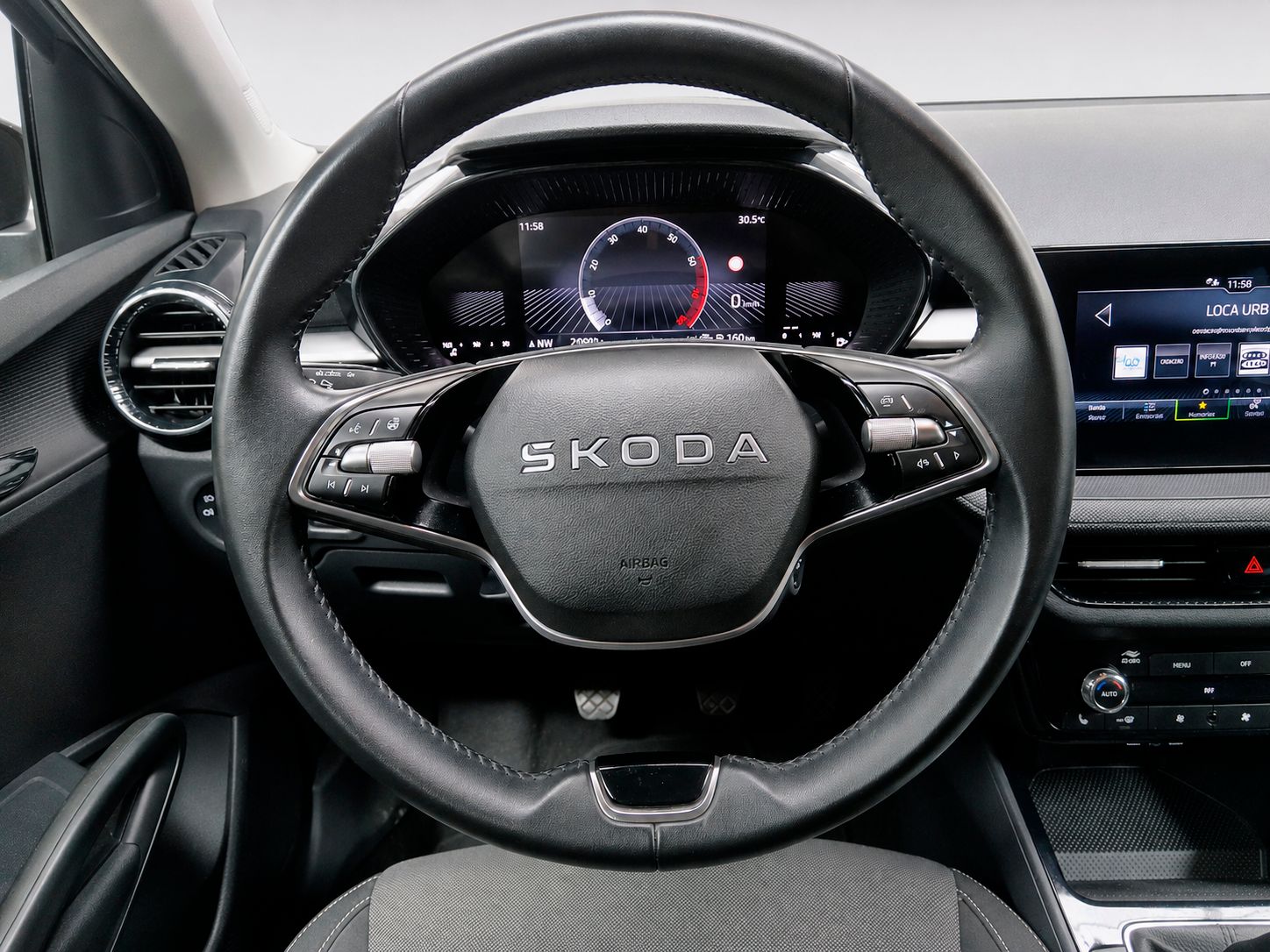 Škoda Fabia 1.0 TSI Selection - foto 10
