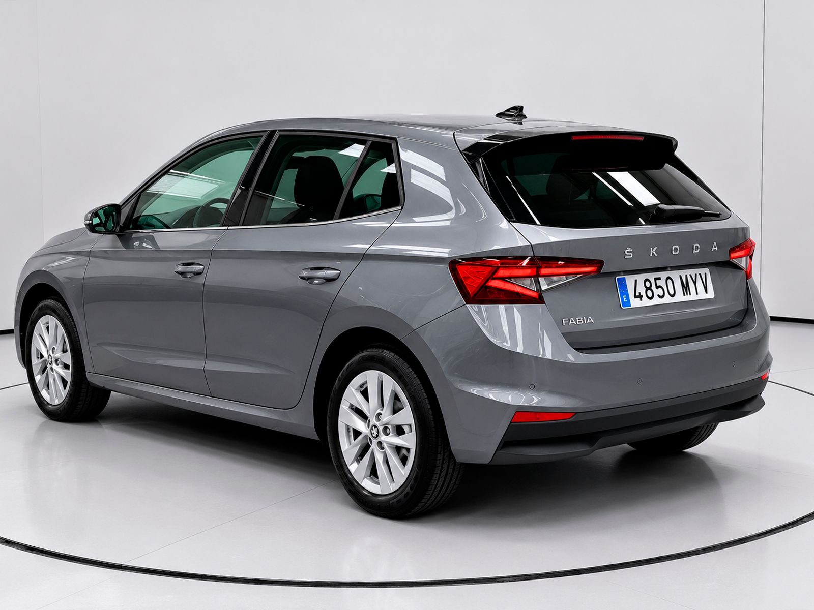 Škoda Fabia 1.0 TSI Selection - foto 5