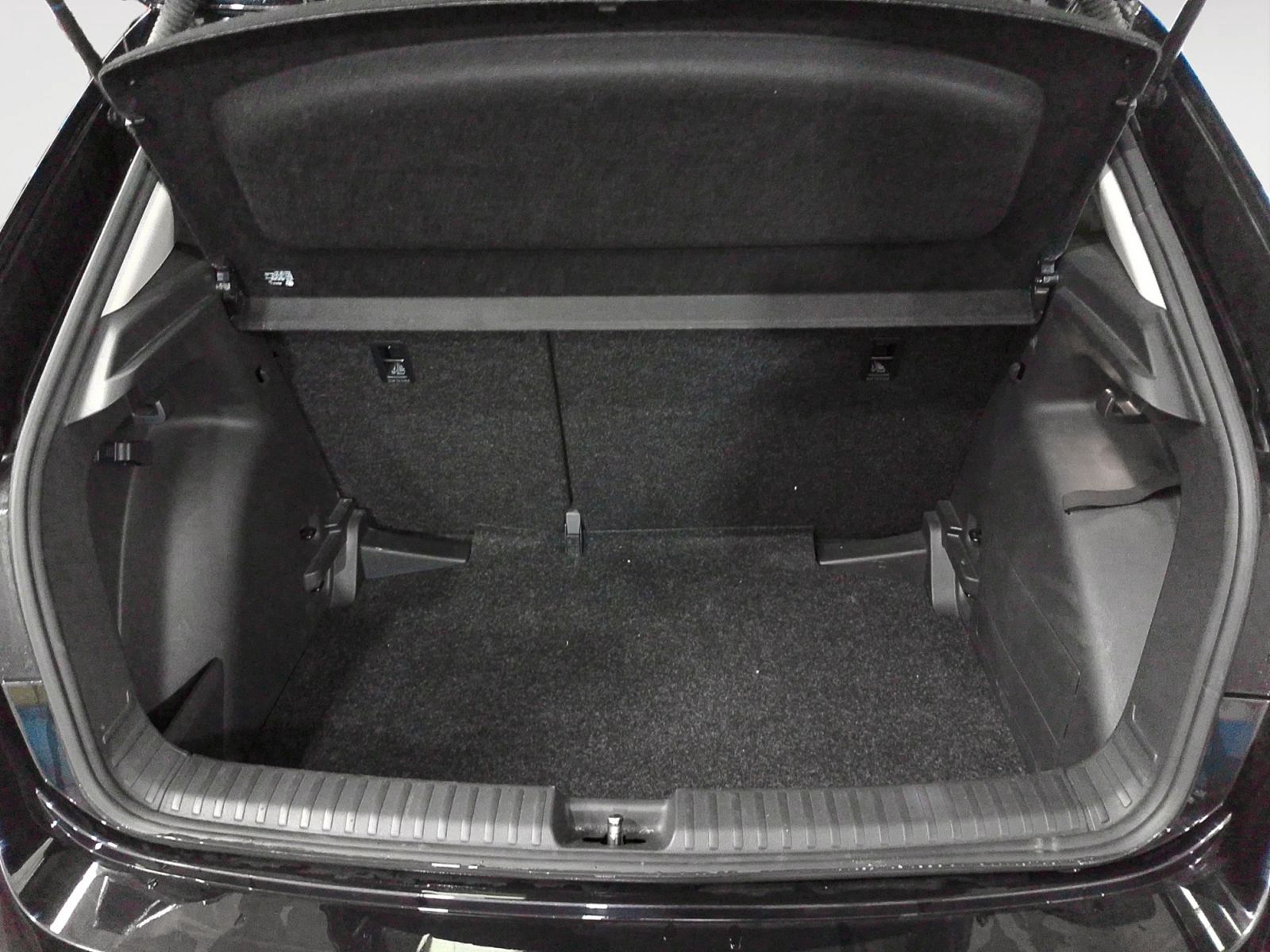 Škoda Fabia 1.0 TSI Selection - foto 13