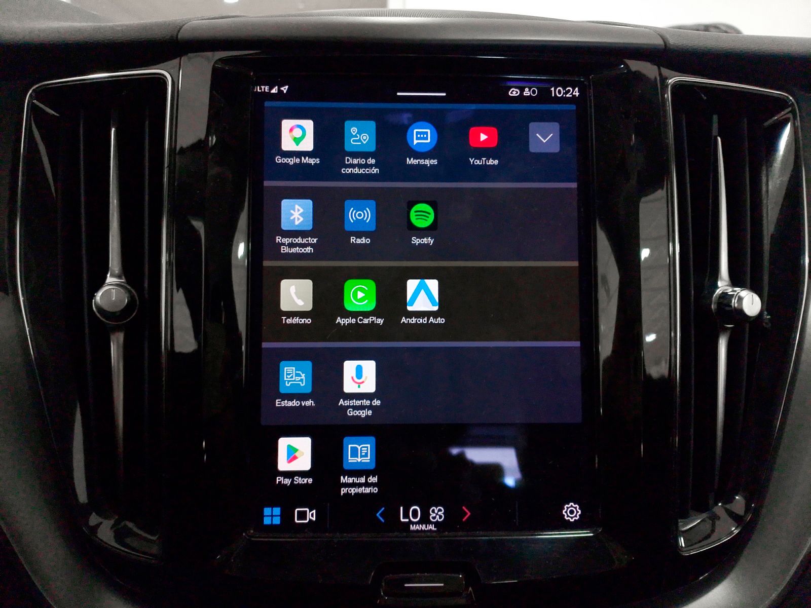 Volvo XC60 B4 D Momentum Pro - foto 19
