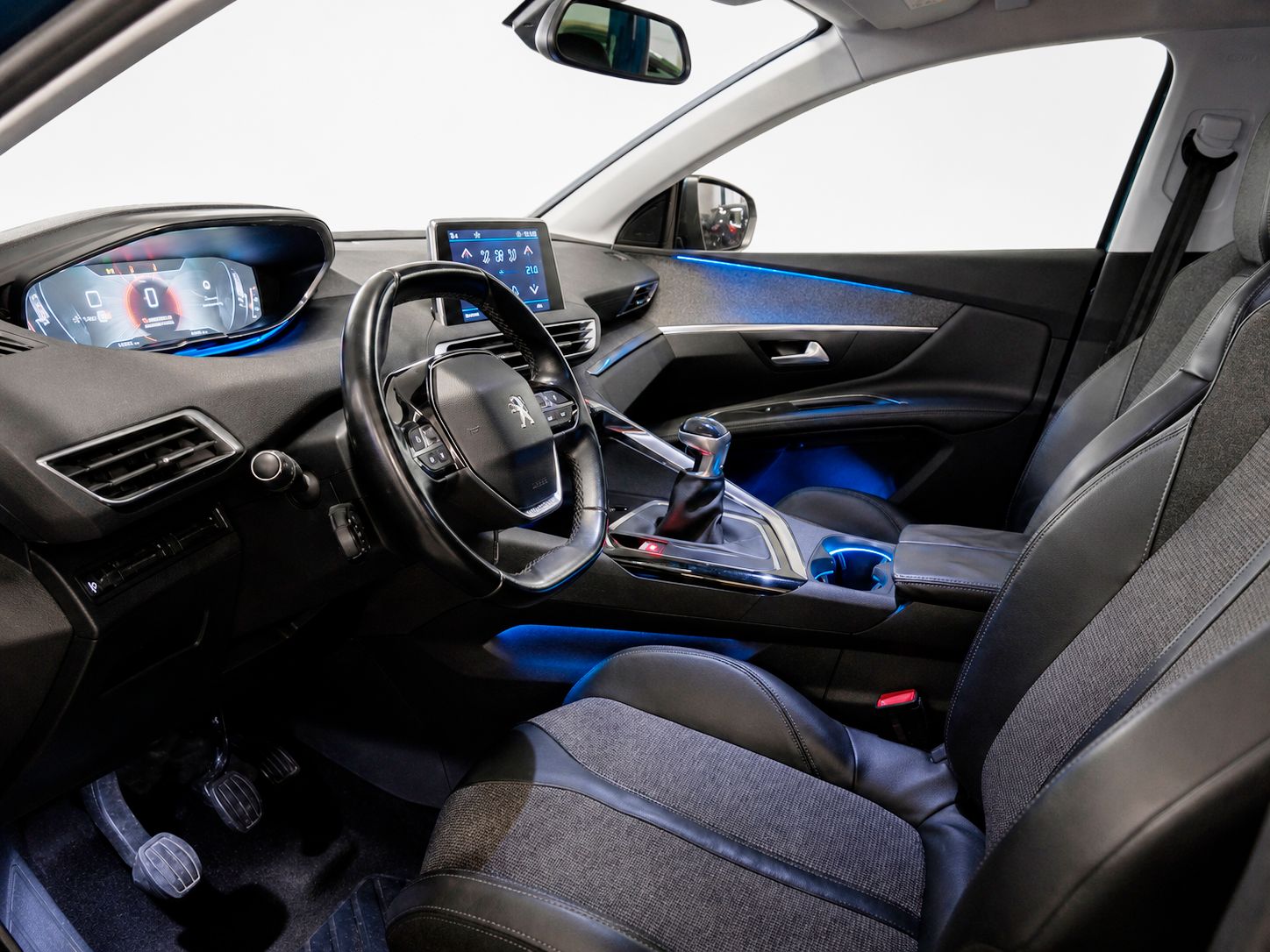 Peugeot 5008 BlueHDi 120 Allure - foto 11
