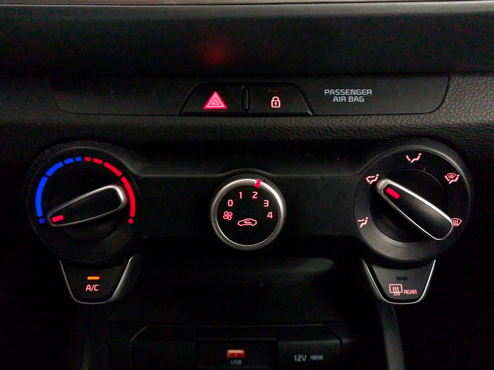 Kia Stonic 1.0 T-GDi MHEV Business - foto 22