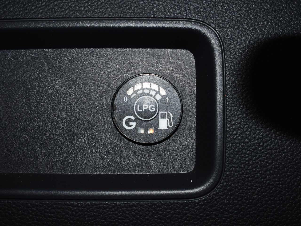 Dacia Duster Essential 1.6 4x2 GLP - foto 18