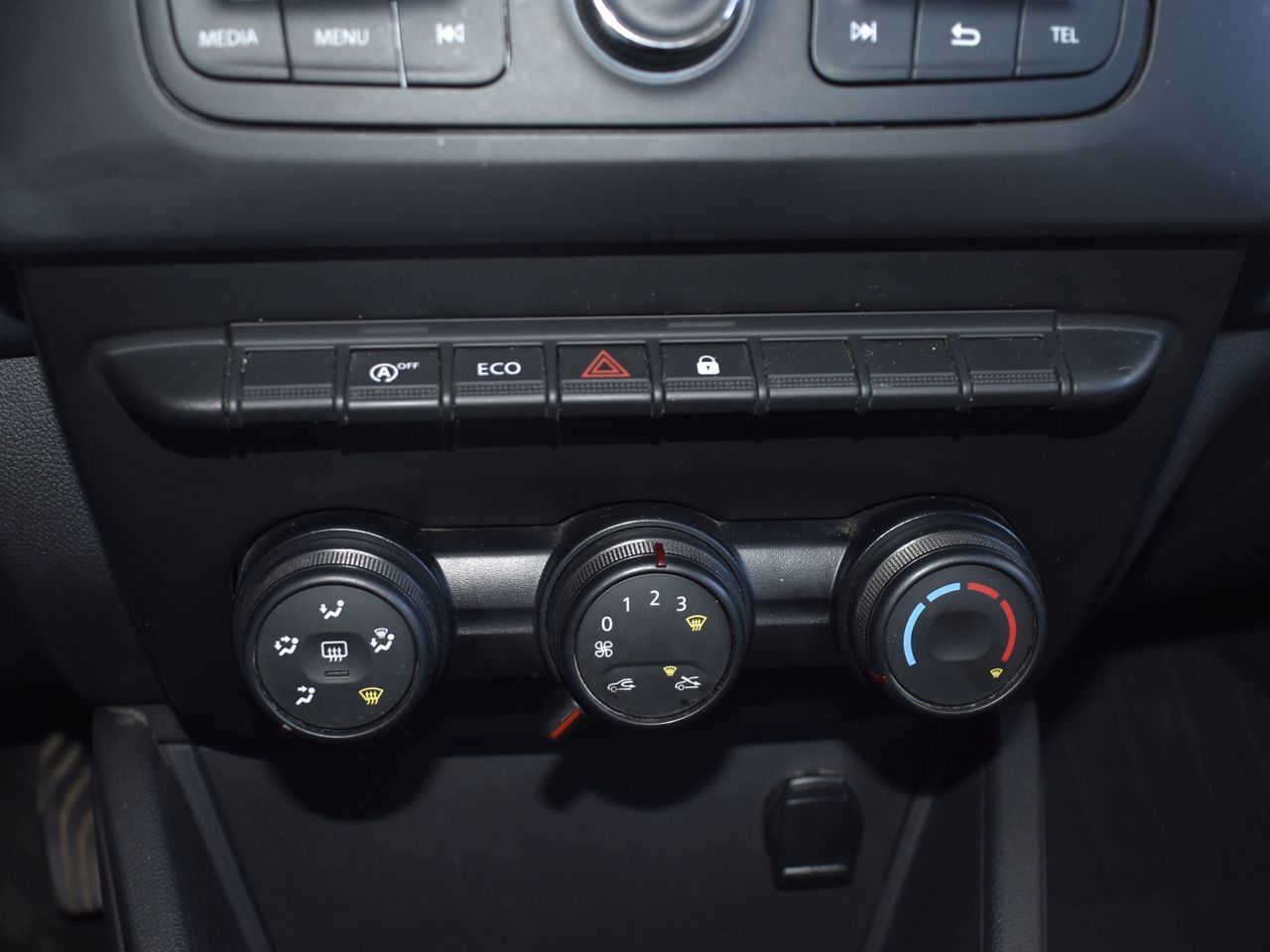 Dacia Duster Essential 1.6 4x2 GLP - foto 17