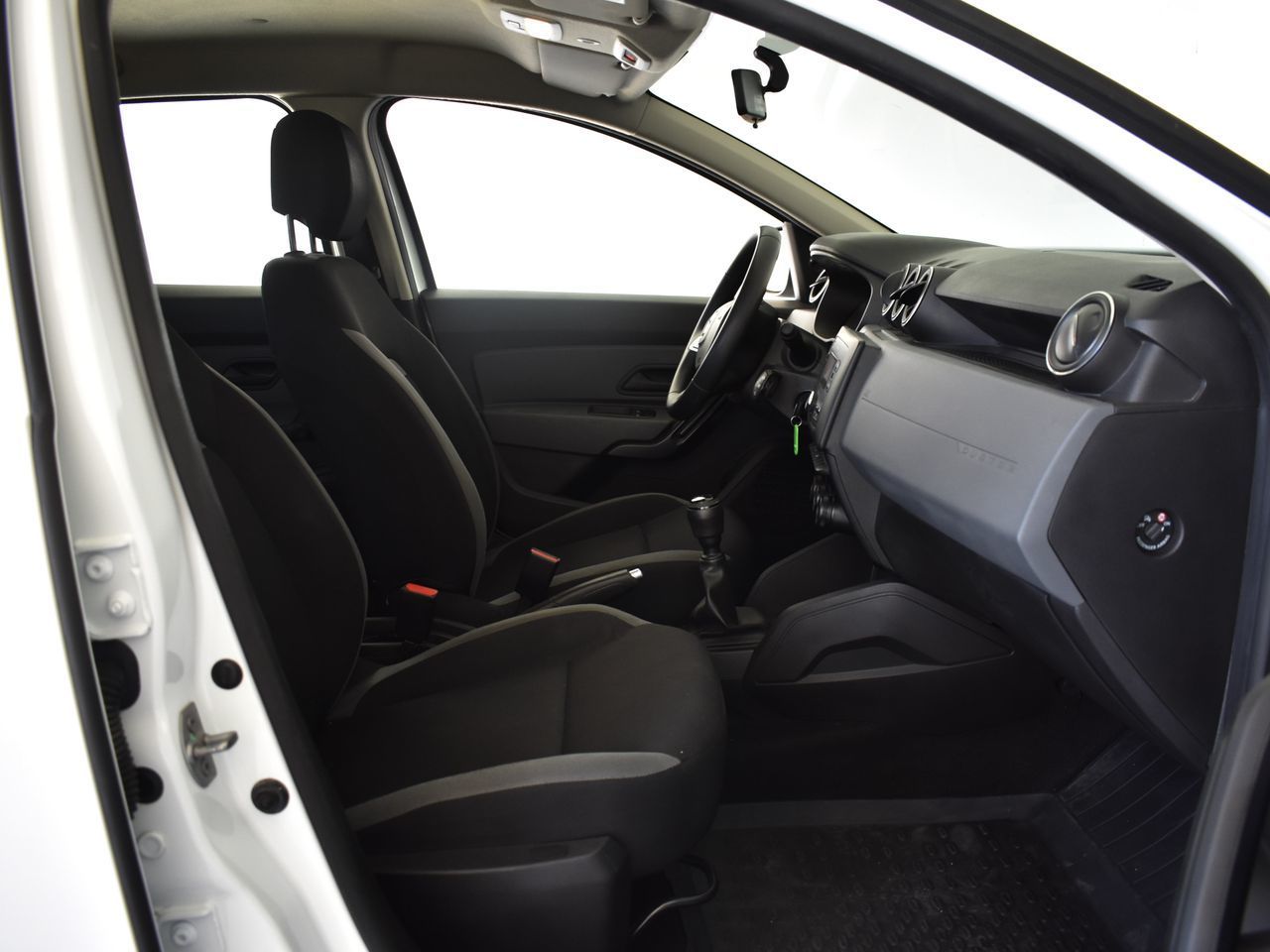 Dacia Duster Essential 1.6 4x2 GLP - foto 11