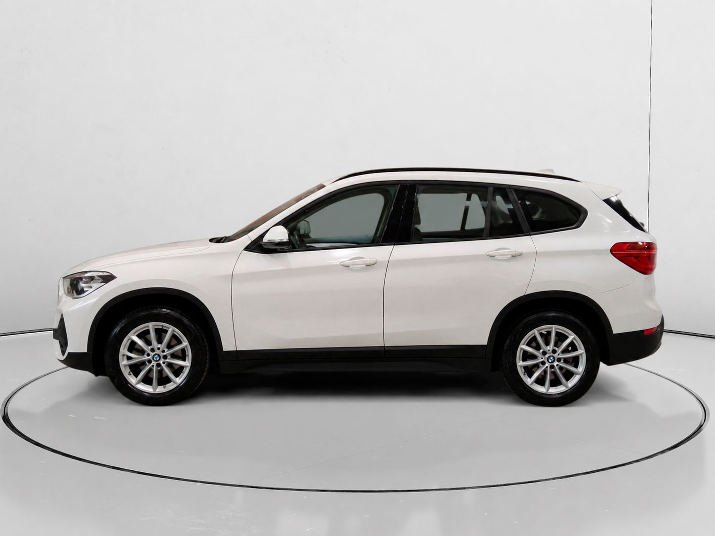 BMW X1 sDrive16d - foto 6