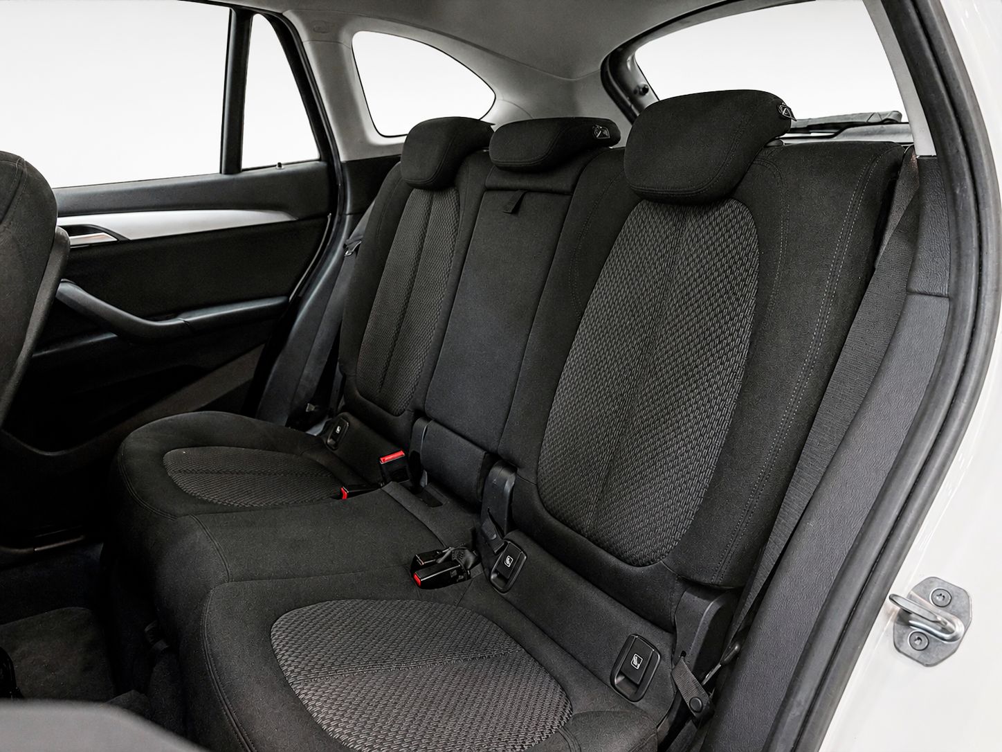 BMW X1 sDrive16d - foto 12
