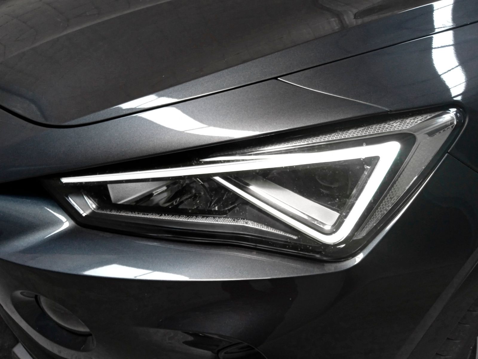 Cupra Formentor 1.5 TSI Tech Edition DSG - foto 22