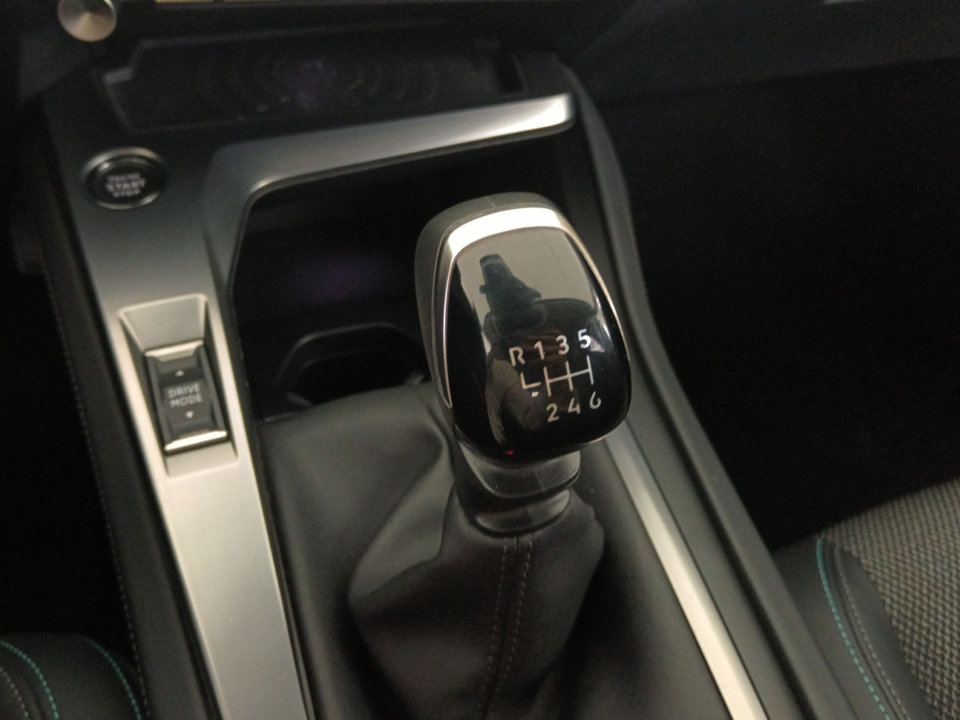 Peugeot 308 PureTech 130 Allure Pack - foto 15