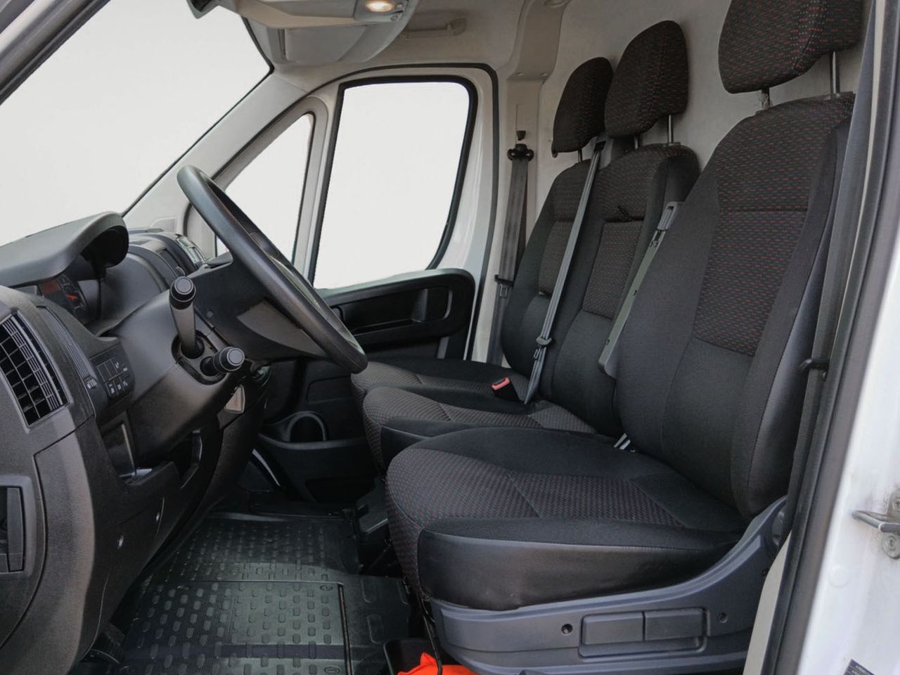 Opel Movano Furgón BlueHDi 140 Edition L2H2 3.500 - foto 9