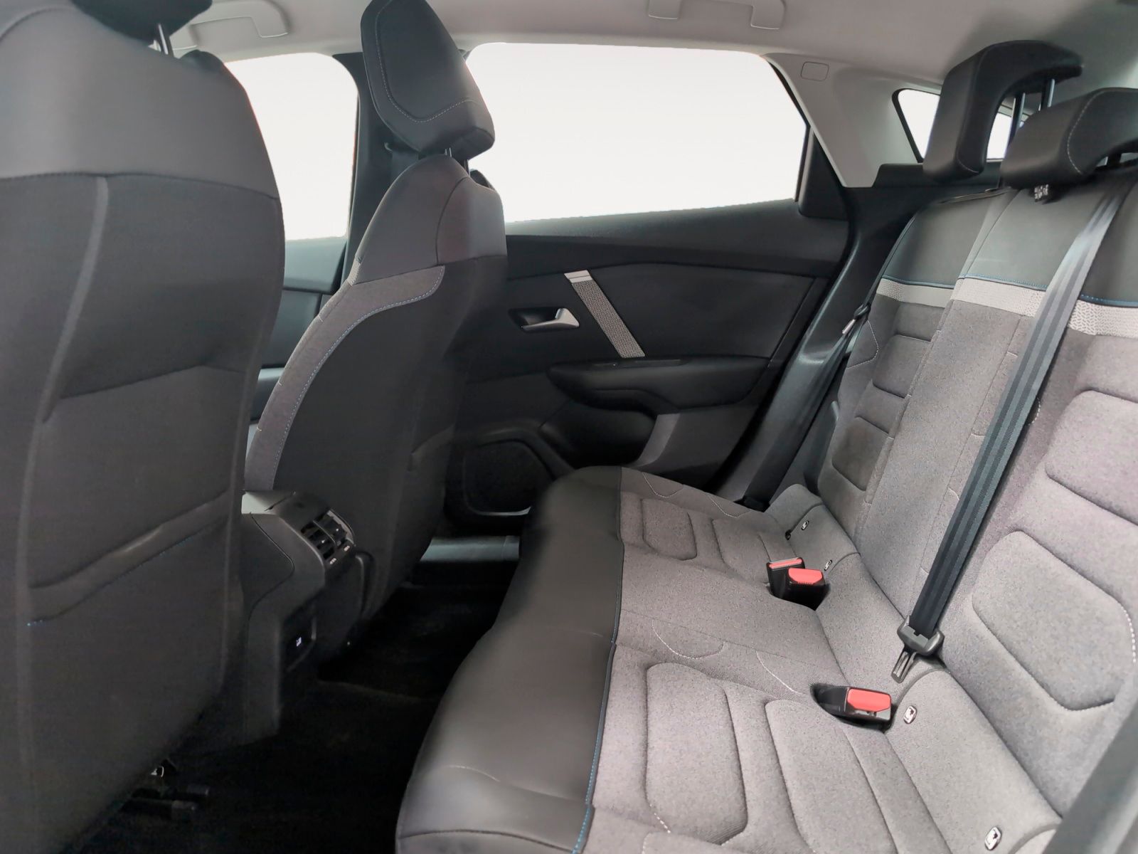 Citroën C4 PureTech 130 Plus - foto 12
