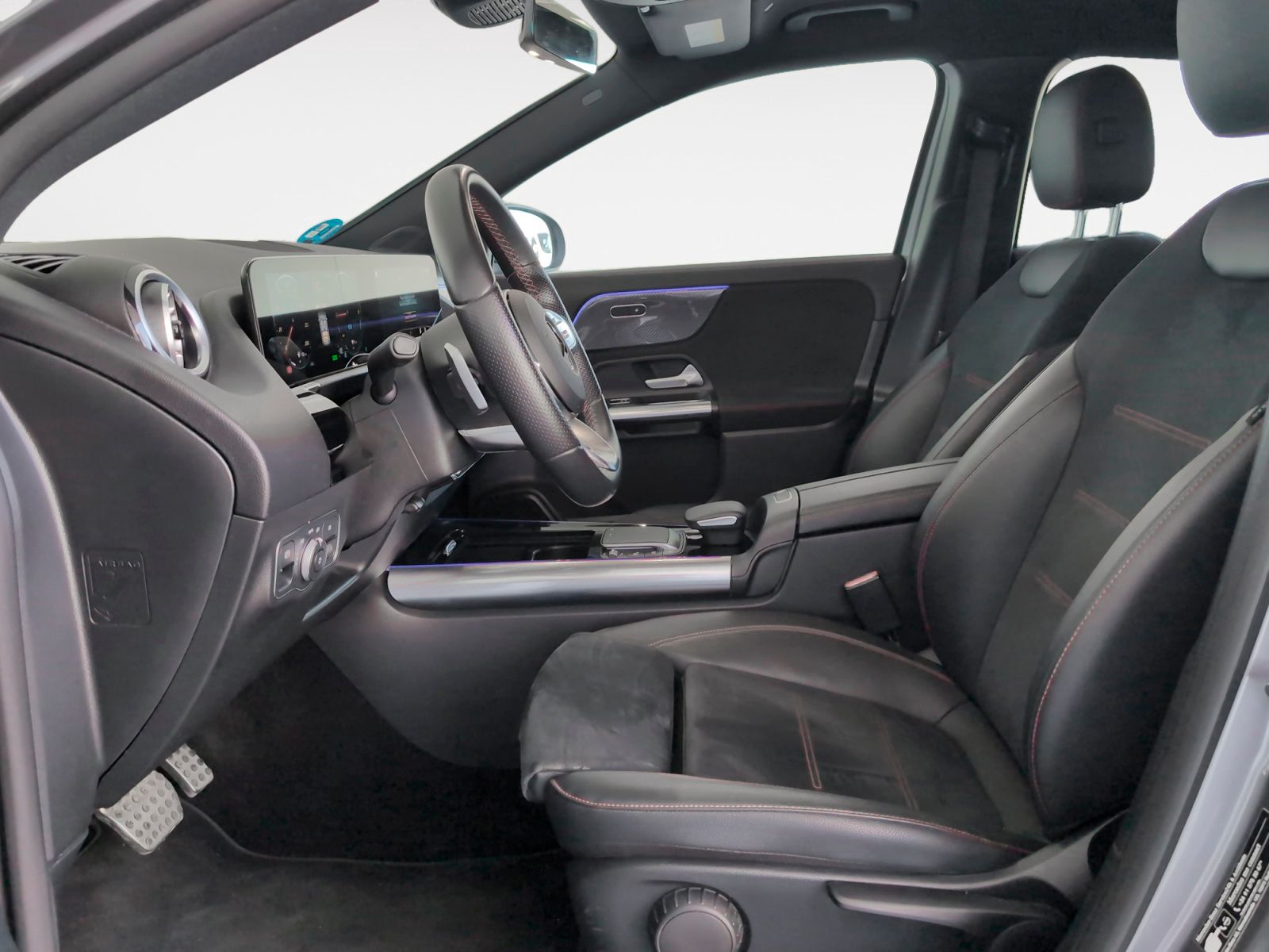 Mercedes-Benz GLA 250 e - foto 11
