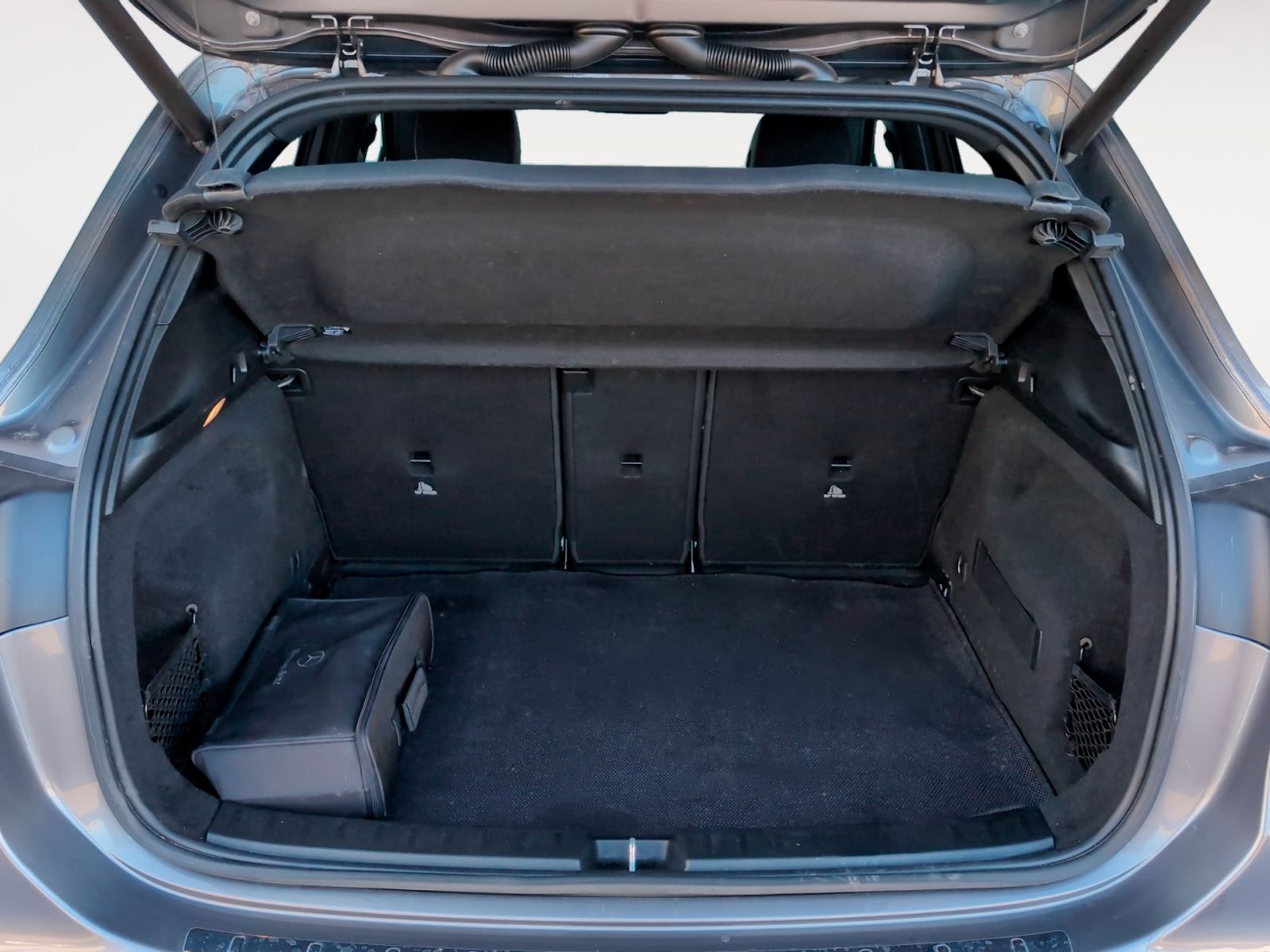 Mercedes-Benz GLA 250 e - foto 14