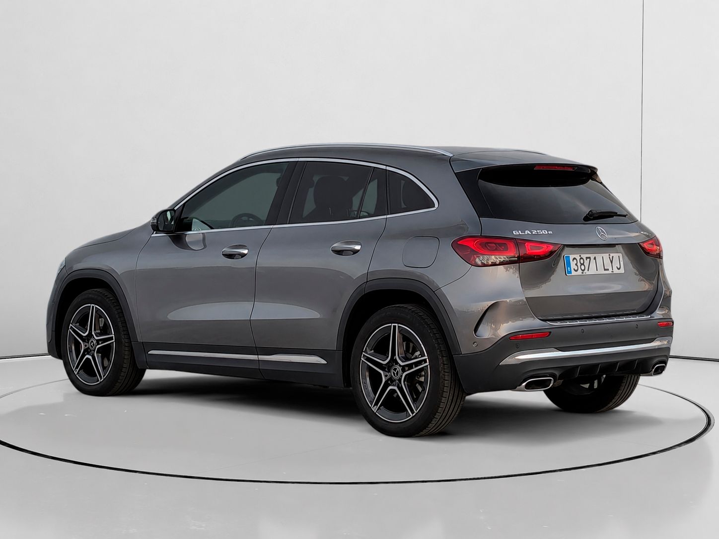 Mercedes-Benz GLA 250 e - foto 5