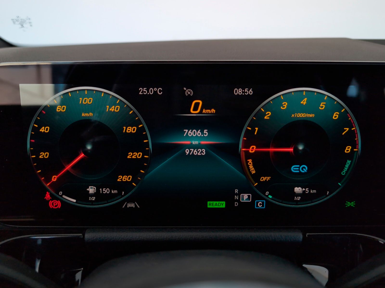 Mercedes-Benz GLA 250 e - foto 18
