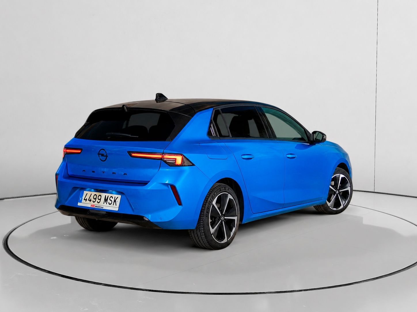 Opel Astra 1.2 Turbo XHT GS - foto 3