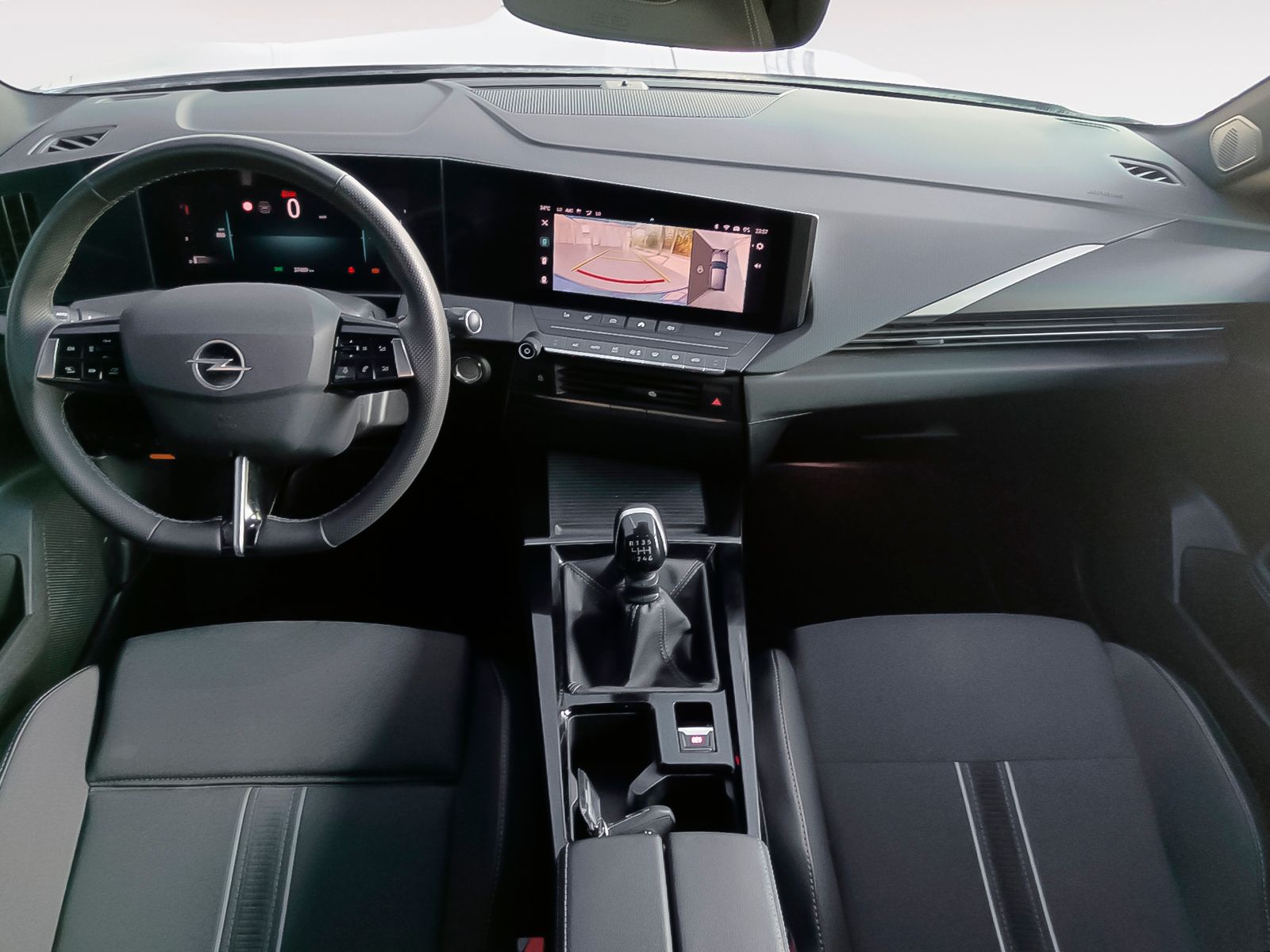 Opel Astra 1.2 Turbo XHT GS - foto 9
