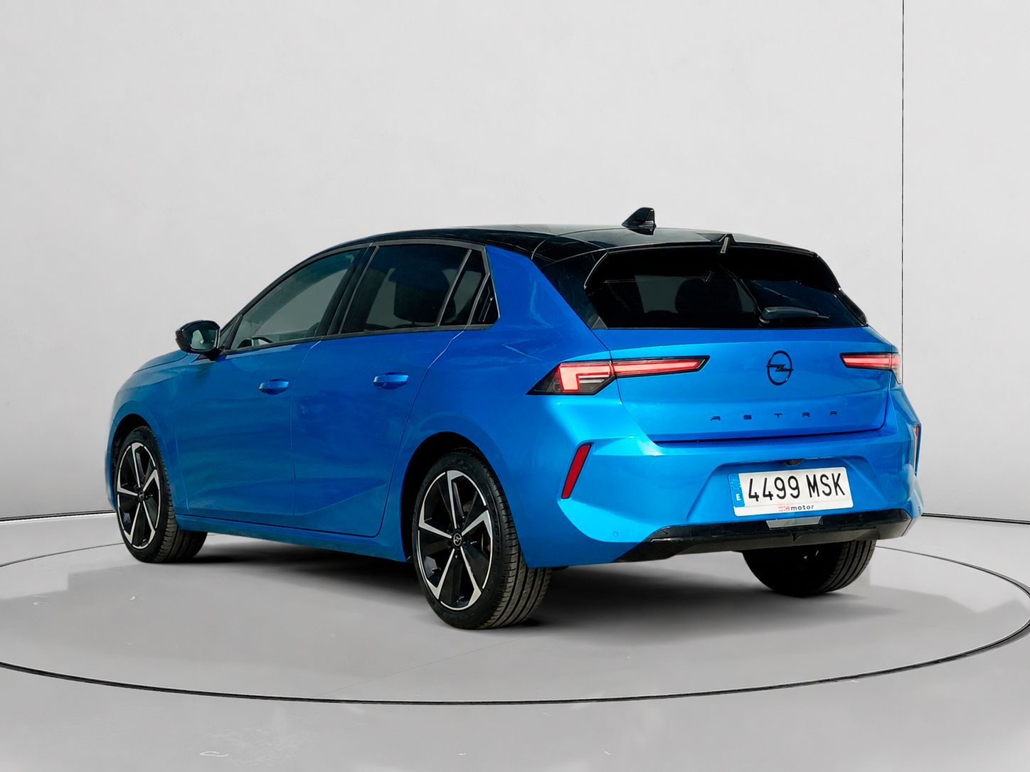 Opel Astra 1.2 Turbo XHT GS - foto 5