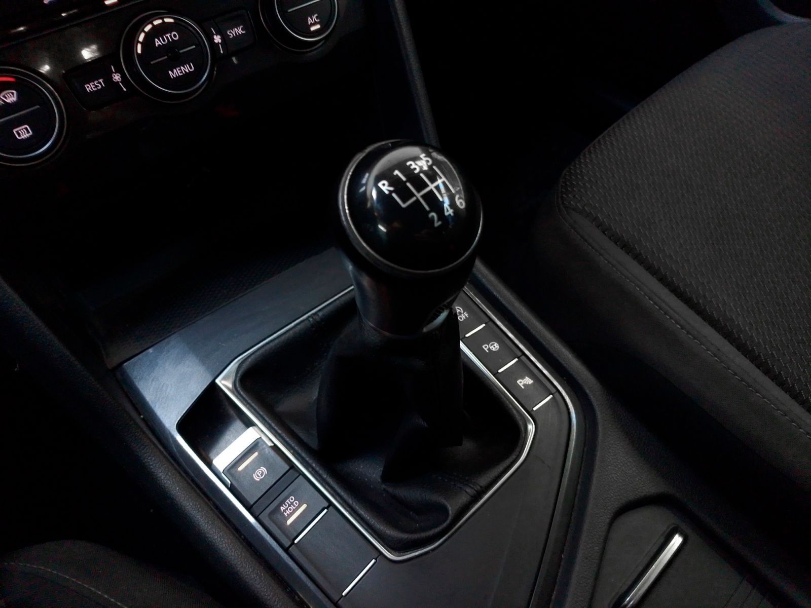 Volkswagen Tiguan Edition 2.0 TDI - foto 15
