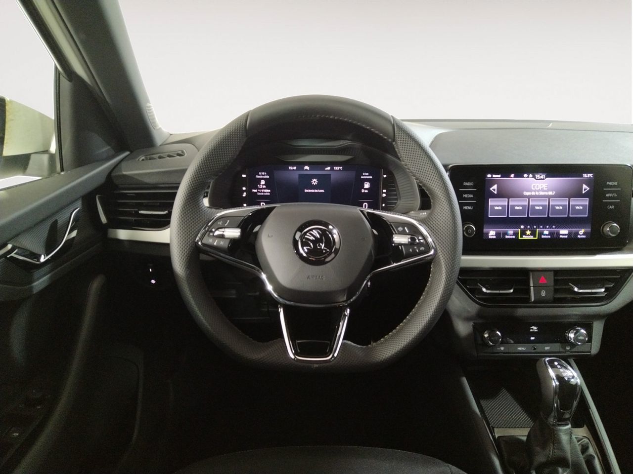 Škoda Kamiq 1.5 TSI Sport DSG - foto 7