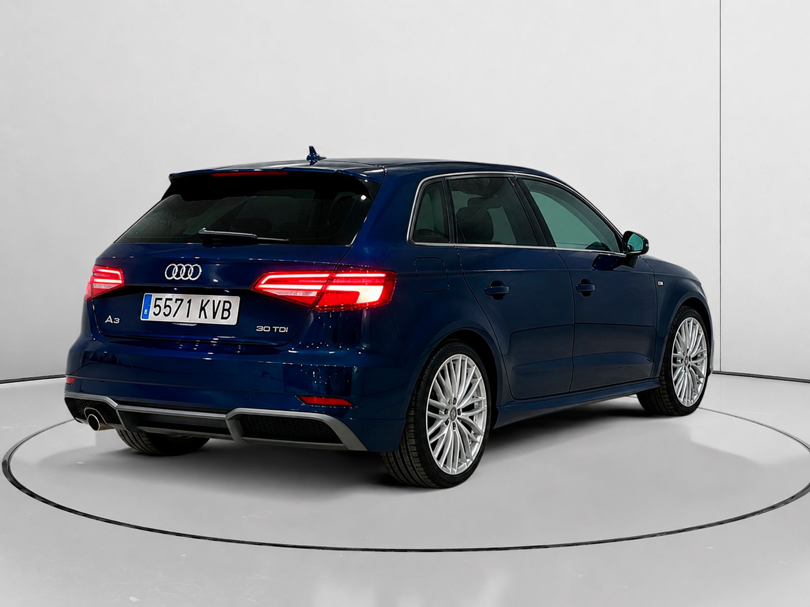 Audi A3 S line 30 TDI - foto 3