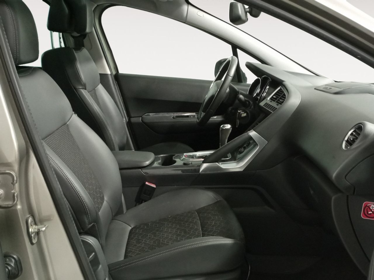 Peugeot 3008 THP 165 Allure EAT6 - foto 11